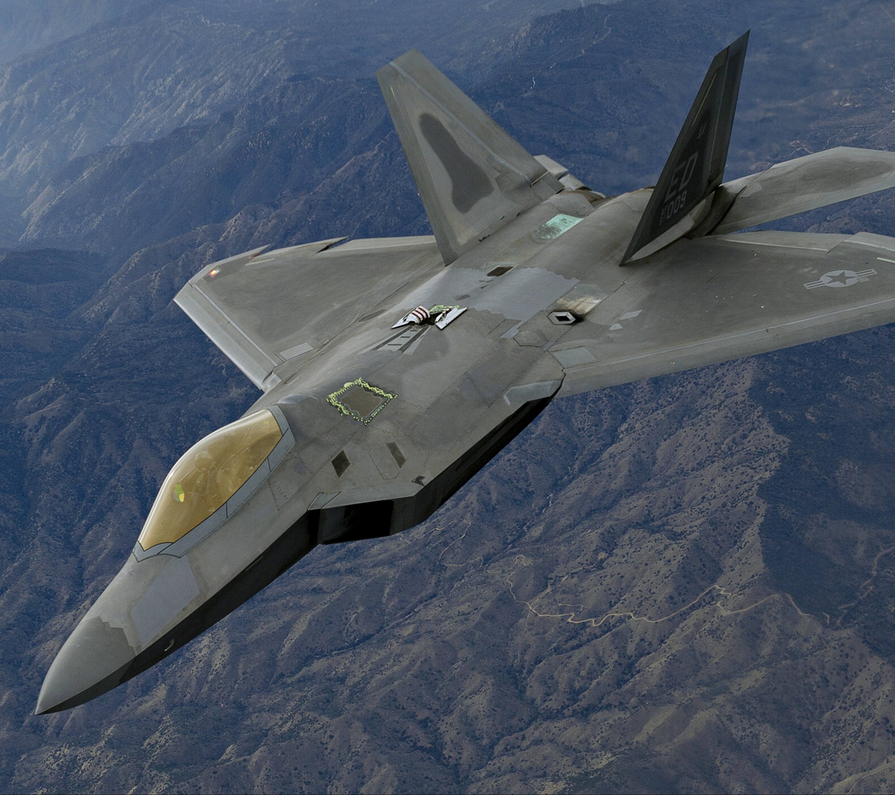 Download mobile wallpaper Aircraft, Military, Lockheed Martin F 22 Raptor, Warplane, Jet Fighters for free.