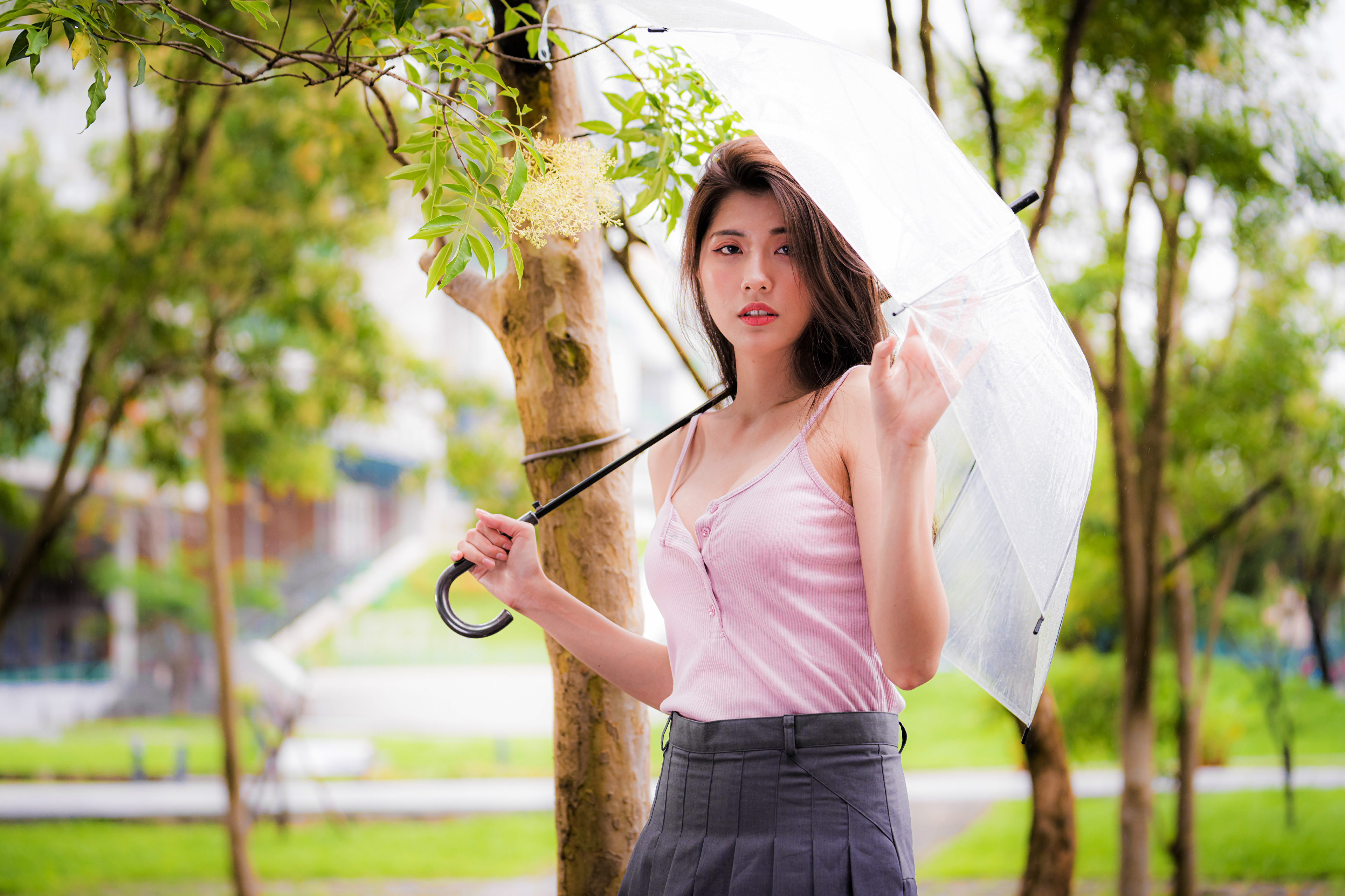 PCデスクトップに傘, ブルネット, モデル, 女性, アジア人, 被写界深度画像を無料でダウンロード