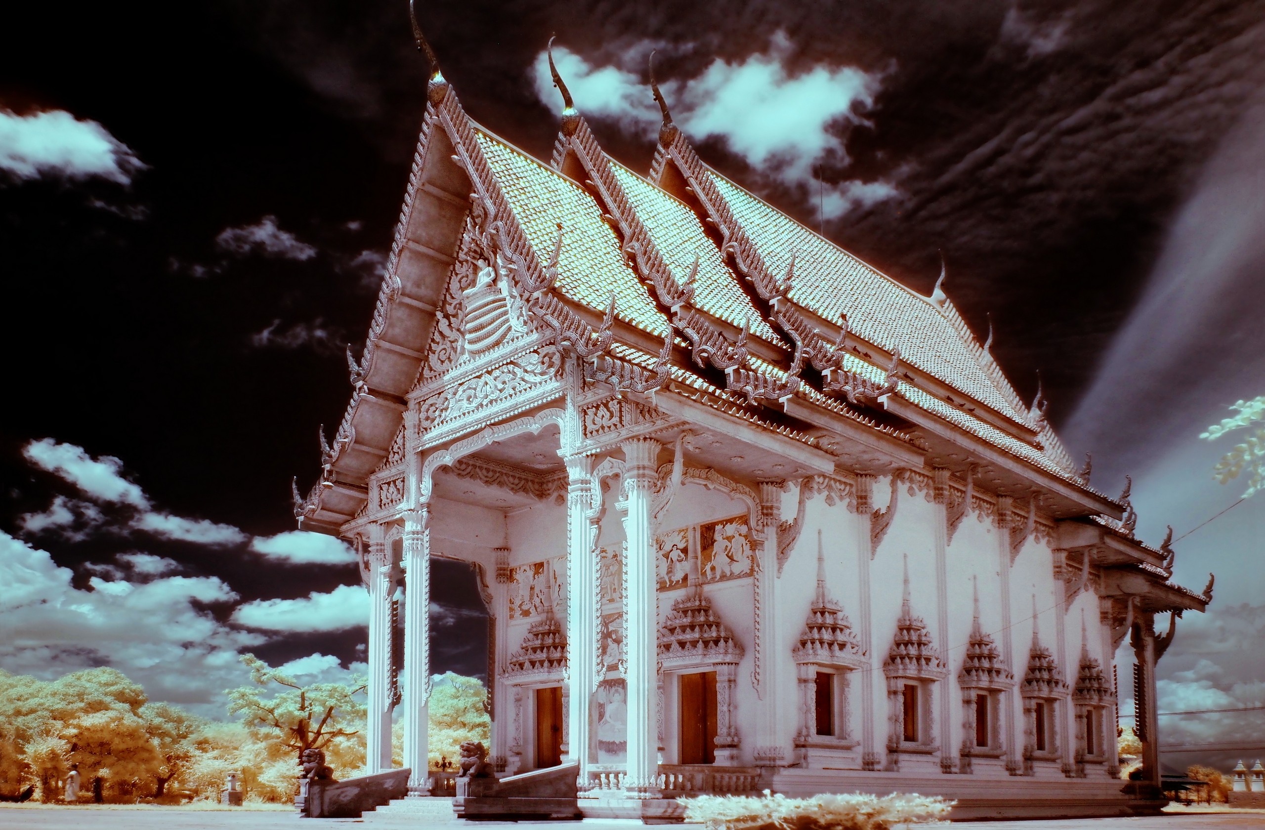 Скачать картинку Таиланд, Храм, Храмы, Религиозные в телефон бесплатно.