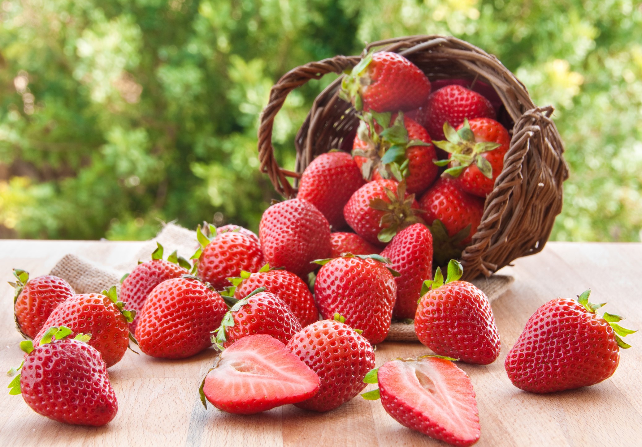 Laden Sie das Erdbeere, Frucht, Nahrungsmittel, Früchte-Bild kostenlos auf Ihren PC-Desktop herunter