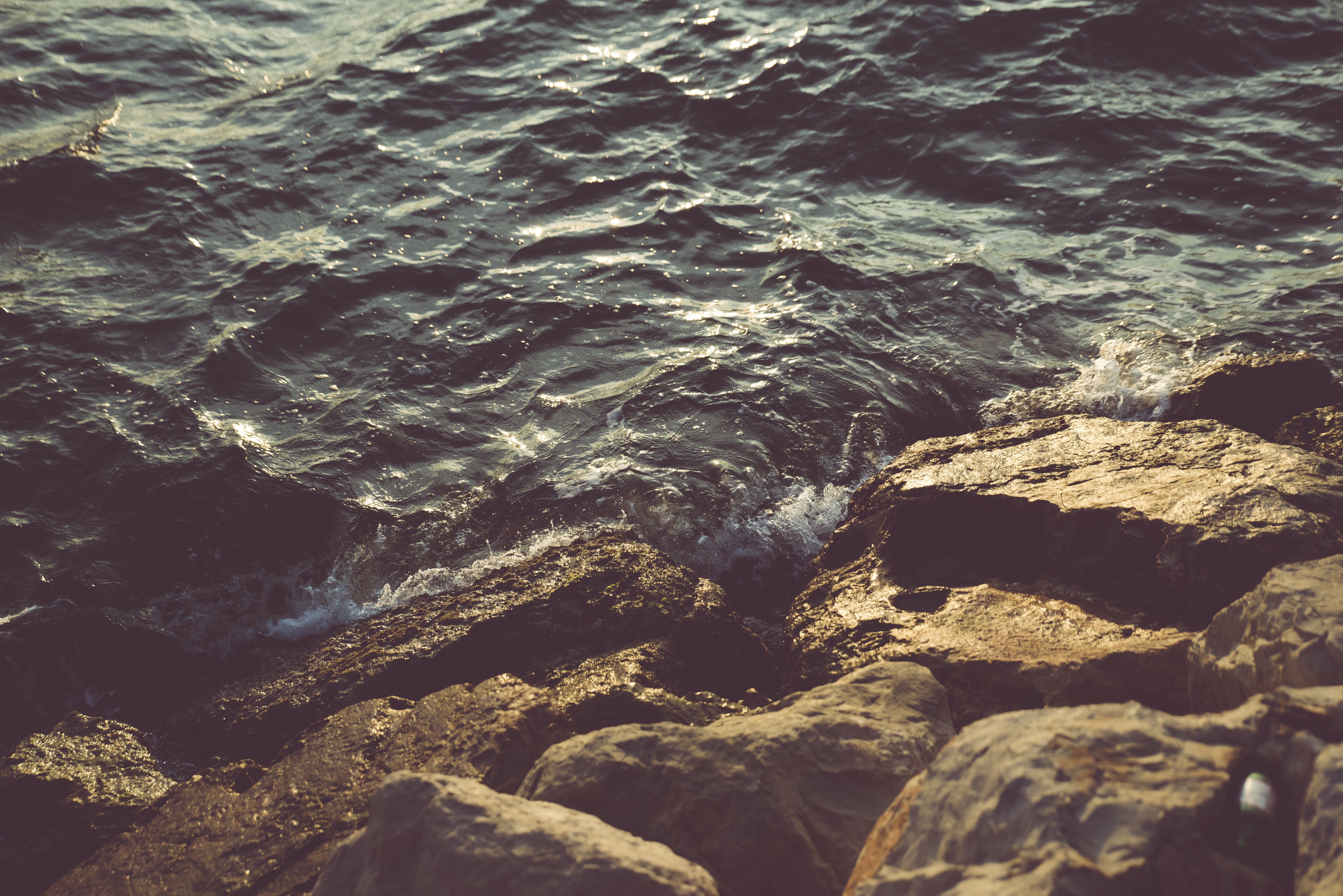 Download mobile wallpaper Stones, Nature, Waves, Sea for free.