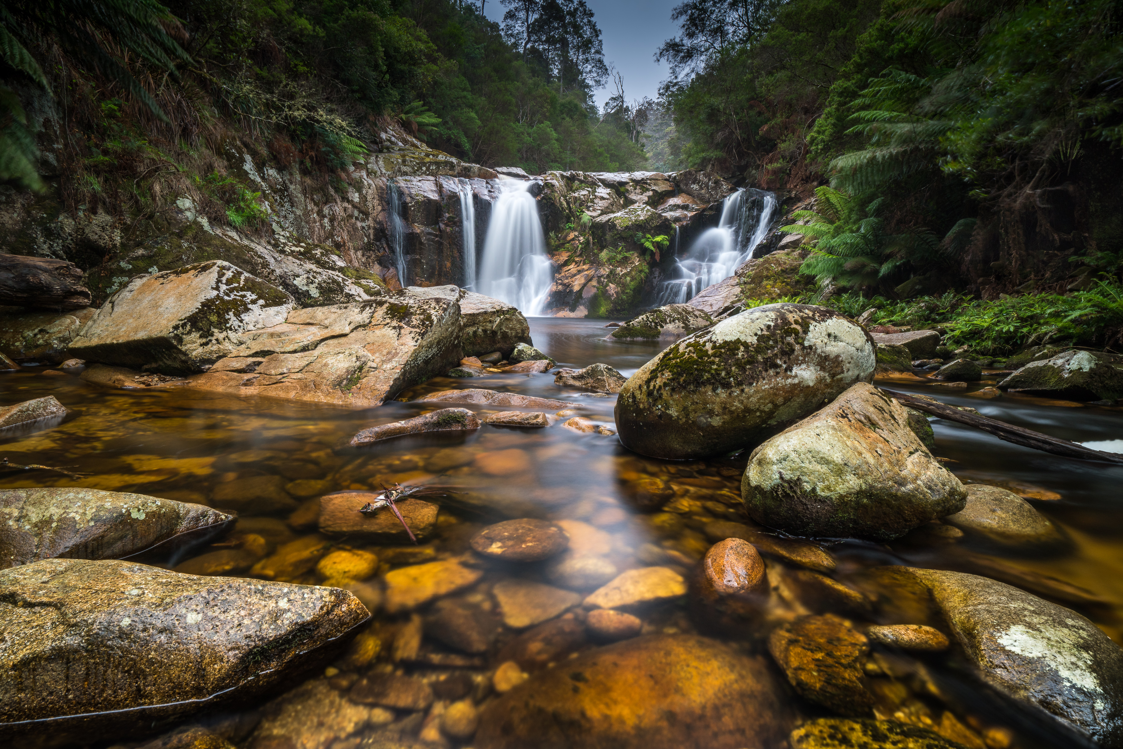 Скачать картинку Река, Водопады, Водопад, Австралия, Земля/природа в телефон бесплатно.