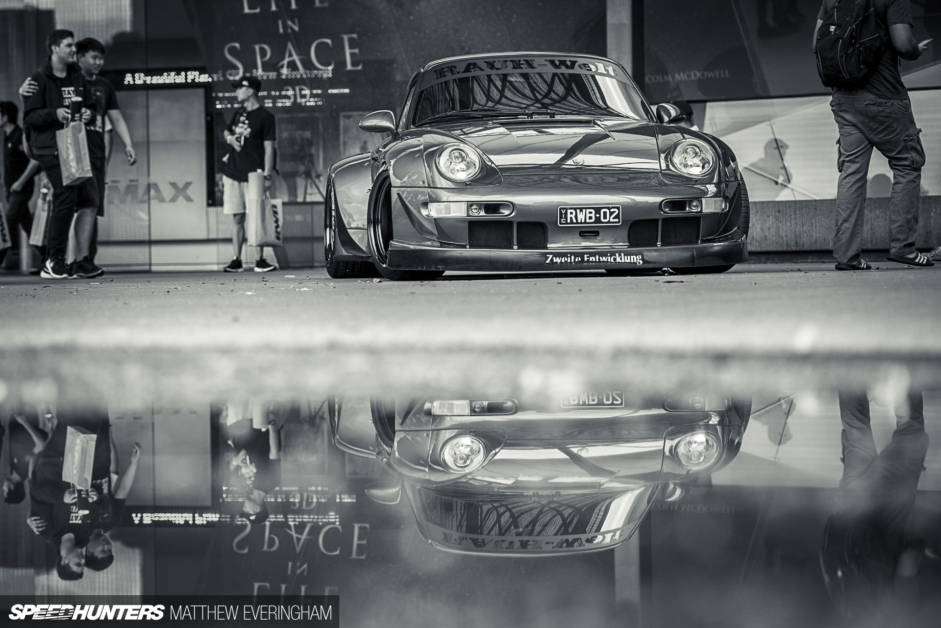 Download mobile wallpaper Porsche, Reflection, Porsche 911 Gt3, Vehicles, Black & White for free.