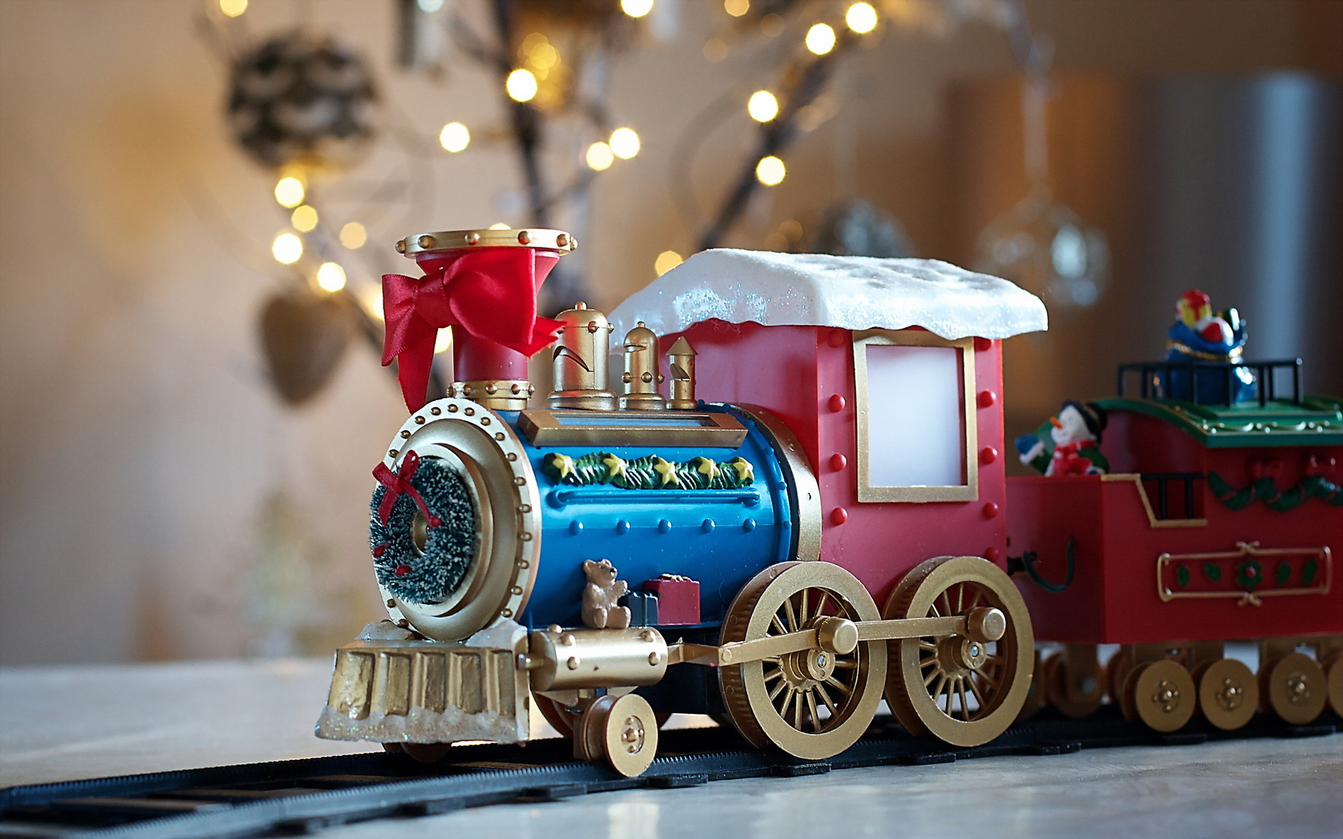 597708 скачать картинку рождество, сделано человеком, игрушка, поезд - обои и заставки бесплатно