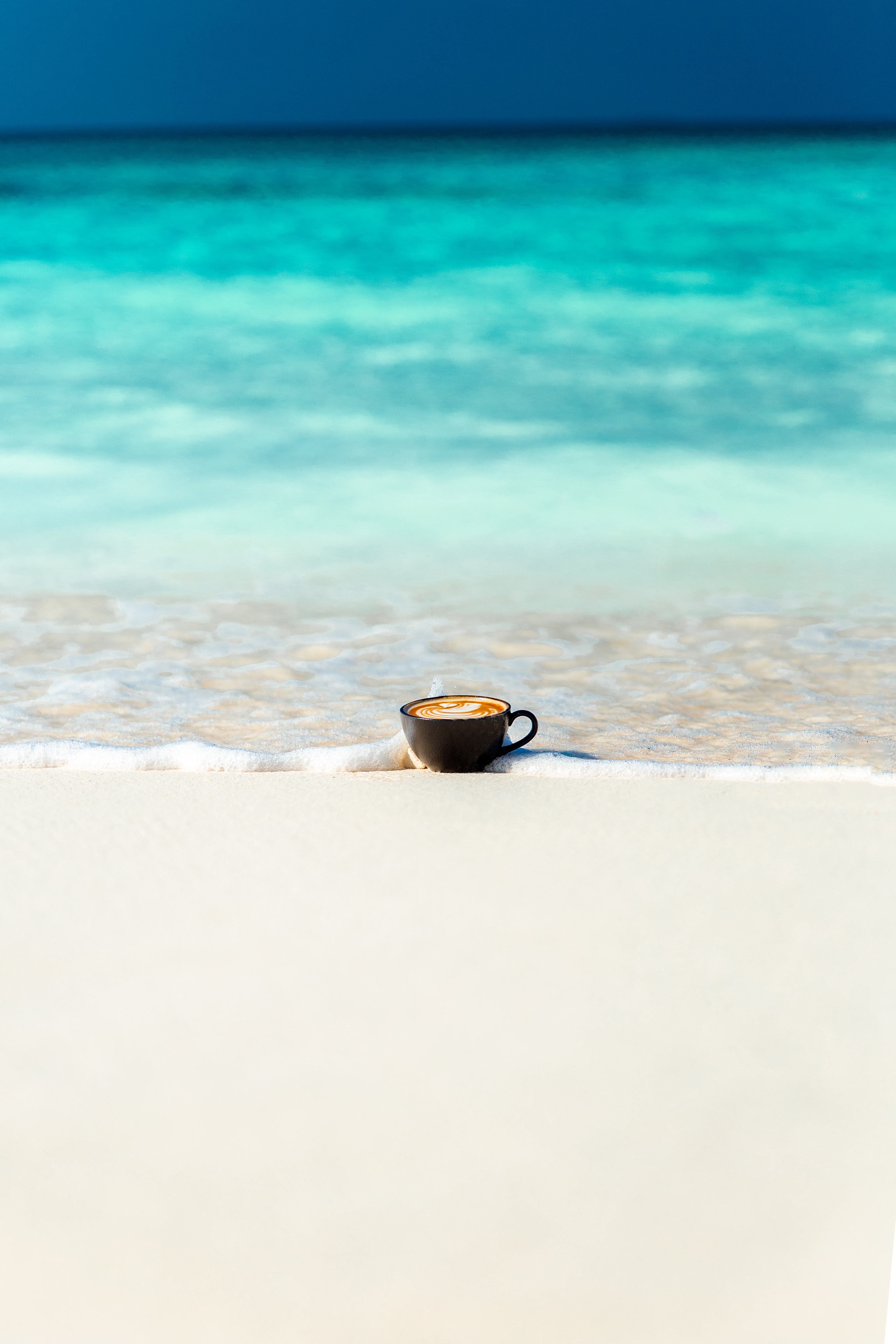 minimalism, bank, sand, shore, cup, ocean HD wallpaper