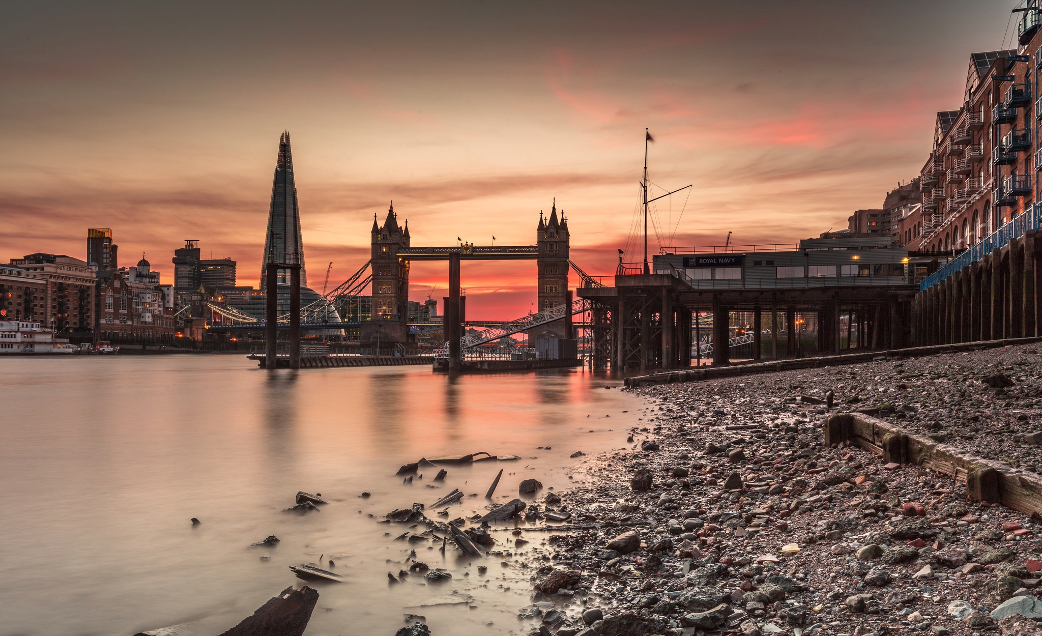 Скачать обои бесплатно Мосты, Закат, Лондон, Мост, Великобритания, Темза, Тауэрский Мост, Сделано Человеком картинка на рабочий стол ПК