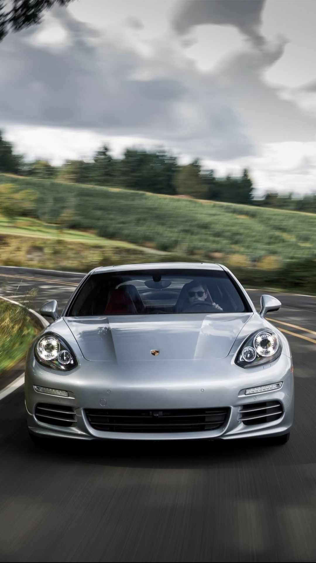 Download mobile wallpaper Porsche, Vehicles, Porsche Panamera 4S for free.