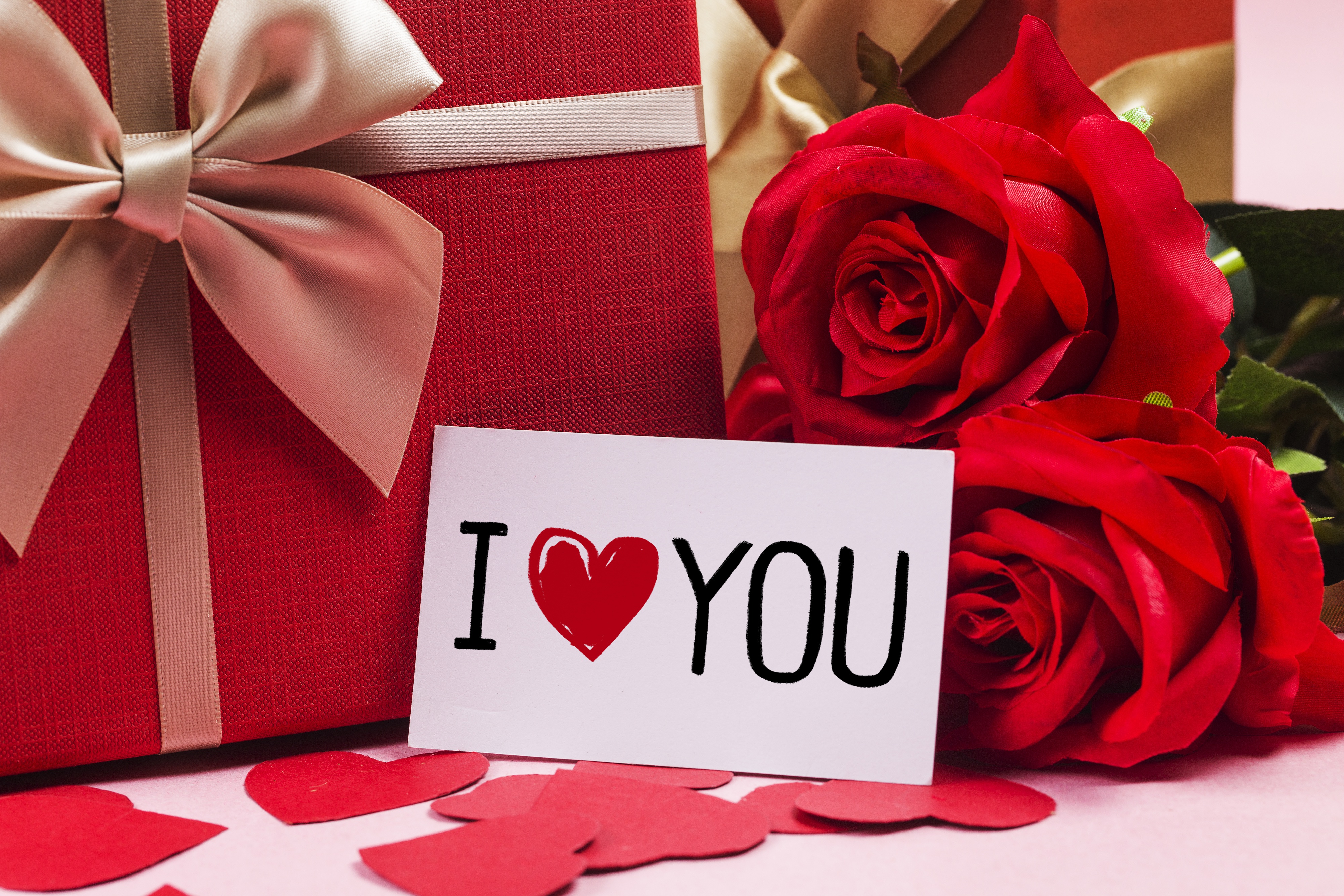 Download mobile wallpaper Love, Flower, Rose, Gift, Photography, Red Rose, Romantic for free.