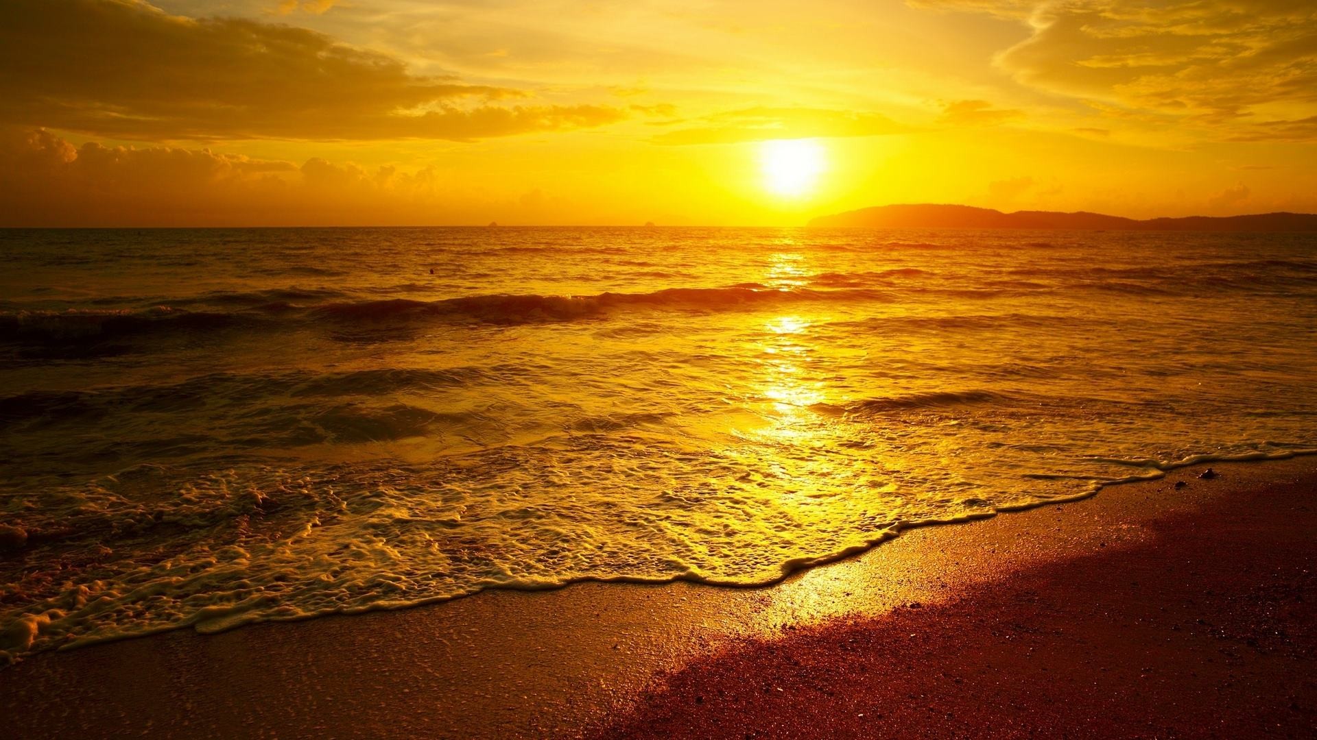 Скачать картинку Небо, Пляж, Горизонт, Океан, Жёлтый, Земля/природа, Закат Солнца, Оранжевый Цвет) в телефон бесплатно.