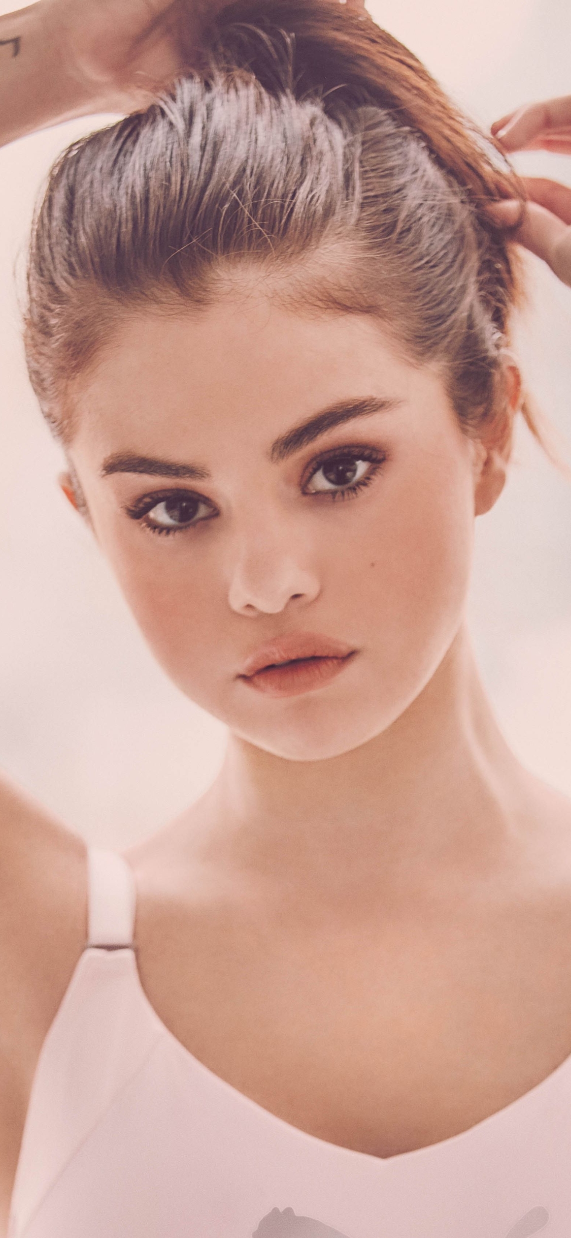 Download mobile wallpaper Music, Selena Gomez, Face, Brunette, Brown Eyes, Actress for free.