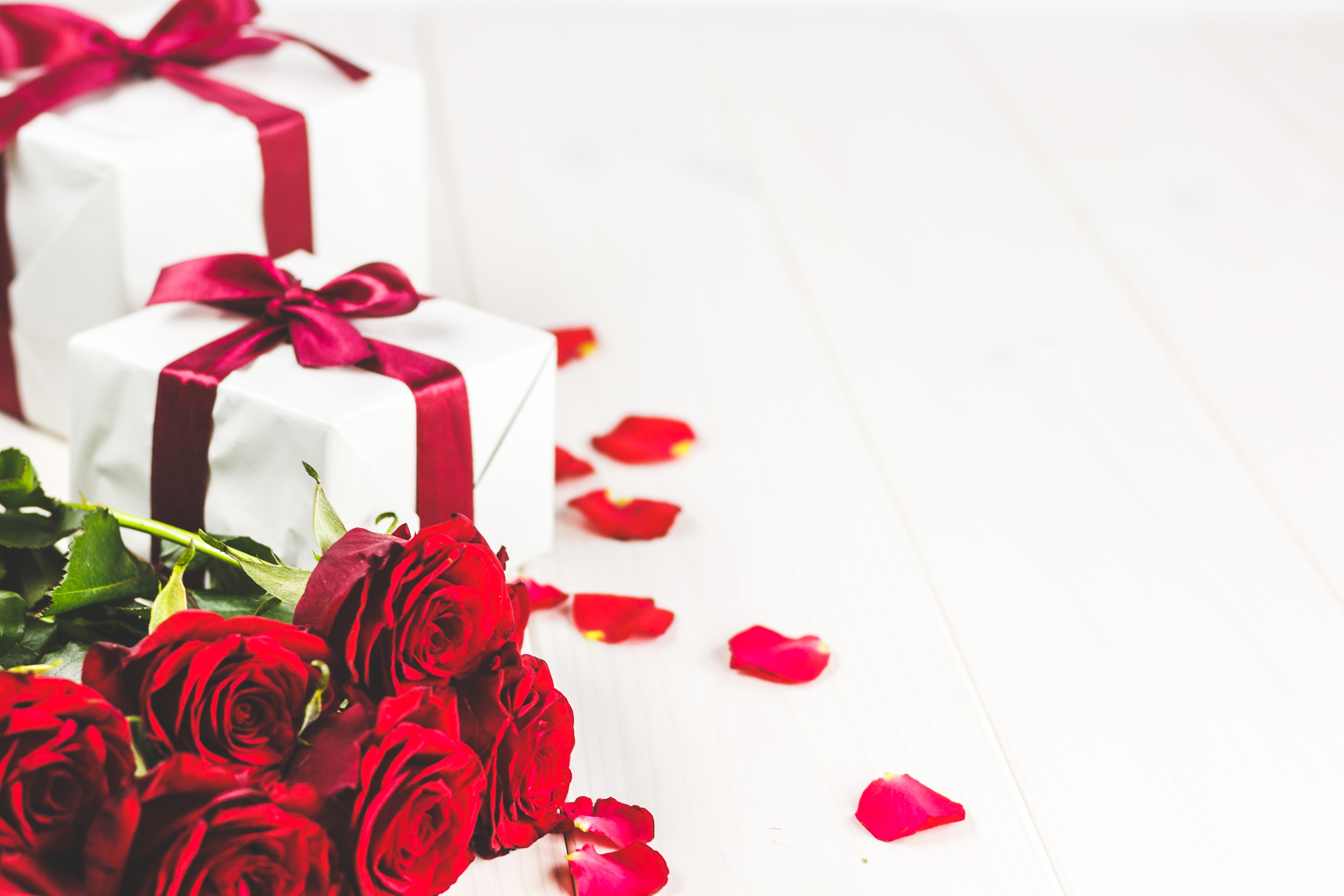 Free download wallpaper Still Life, Flower, Rose, Bouquet, Gift, Misc on your PC desktop