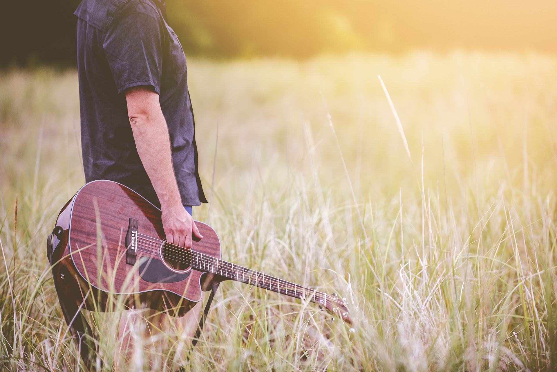 Baixe gratuitamente a imagem Música, Guitarra na área de trabalho do seu PC