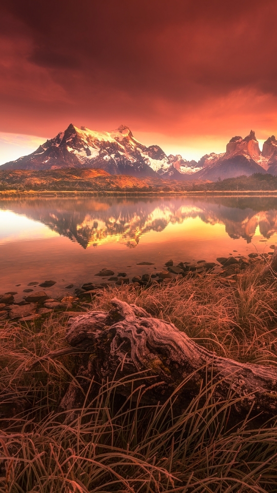 Download mobile wallpaper Landscape, Nature, Grass, Mountains, Mountain, Lake, Reflection, Earth, Cloud, Chile, Patagonia, Torres Del Paine for free.