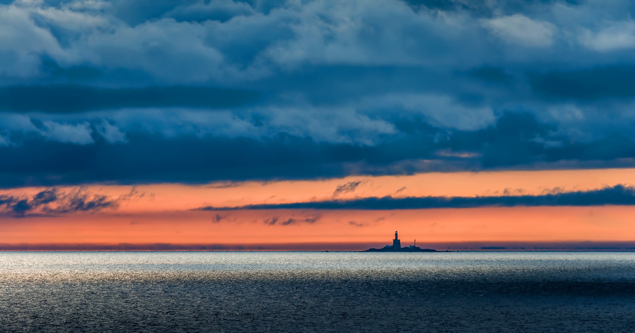 Download mobile wallpaper Nature, Sky, Horizon, Ocean, Lighthouse, Cloud, Photography for free.