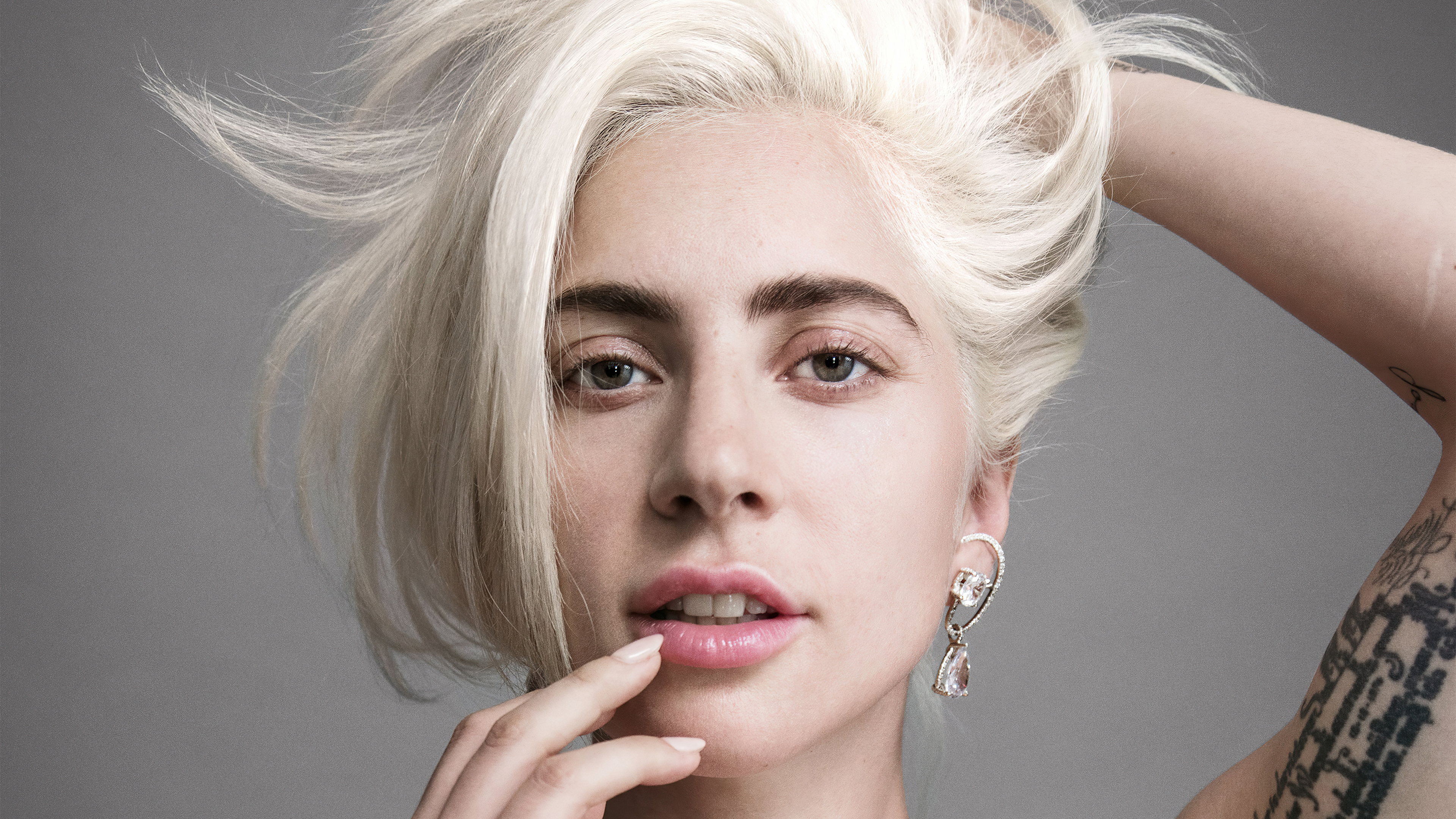 Download mobile wallpaper Music, Singer, Blonde, Face, American, Lady Gaga for free.