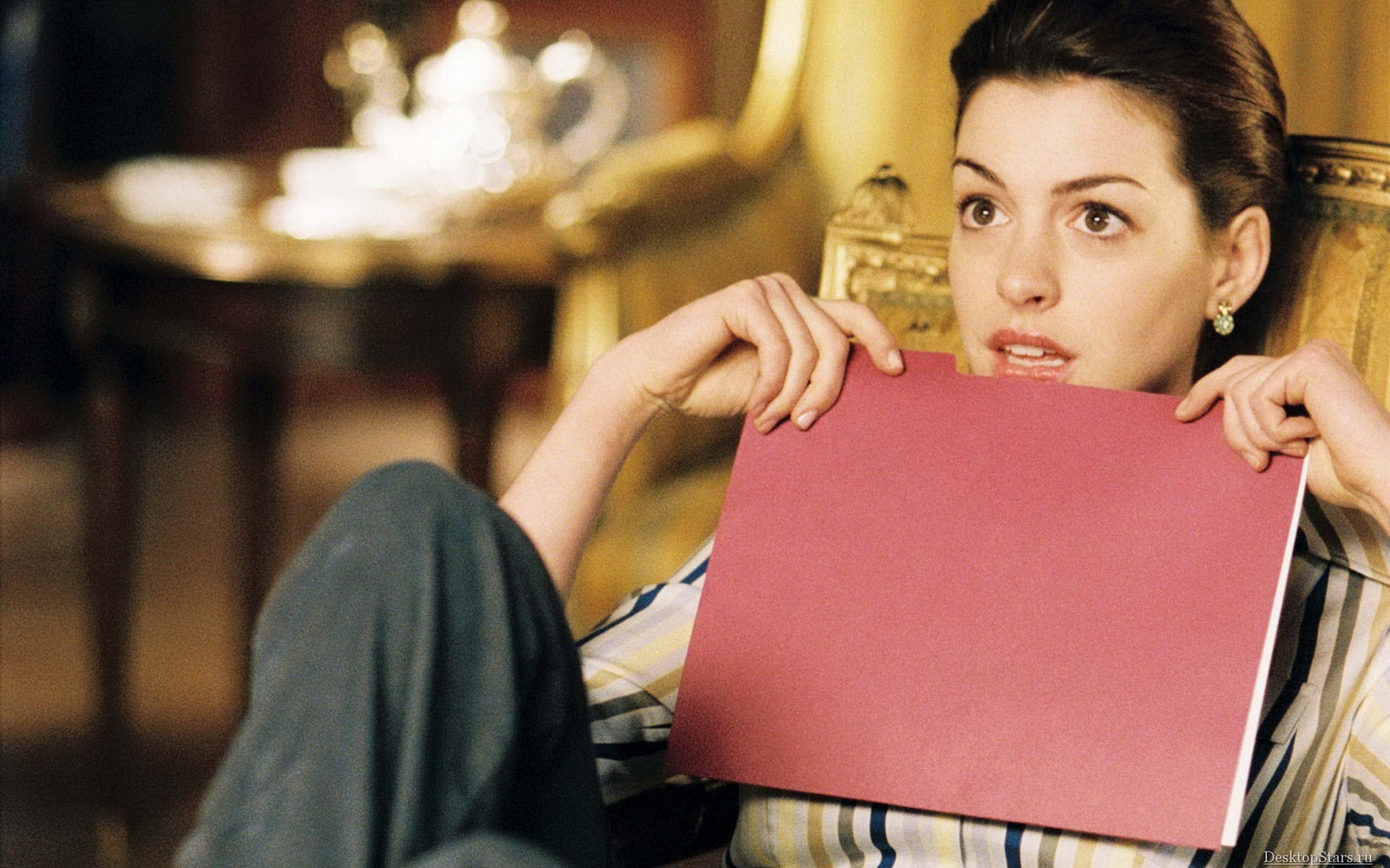 Handy-Wallpaper Anne Hathaway, Berühmtheiten kostenlos herunterladen.