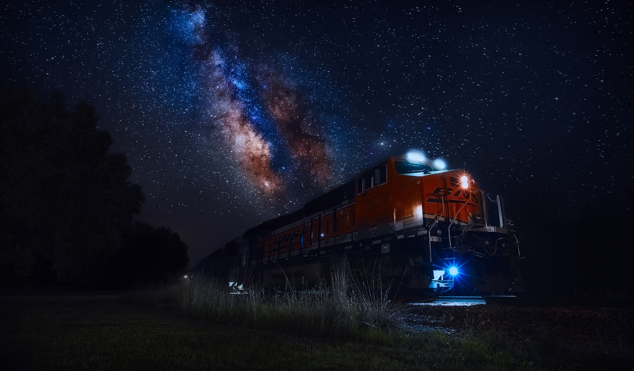 Free download wallpaper Sky, Stars, Night, Train, Vehicles on your PC desktop