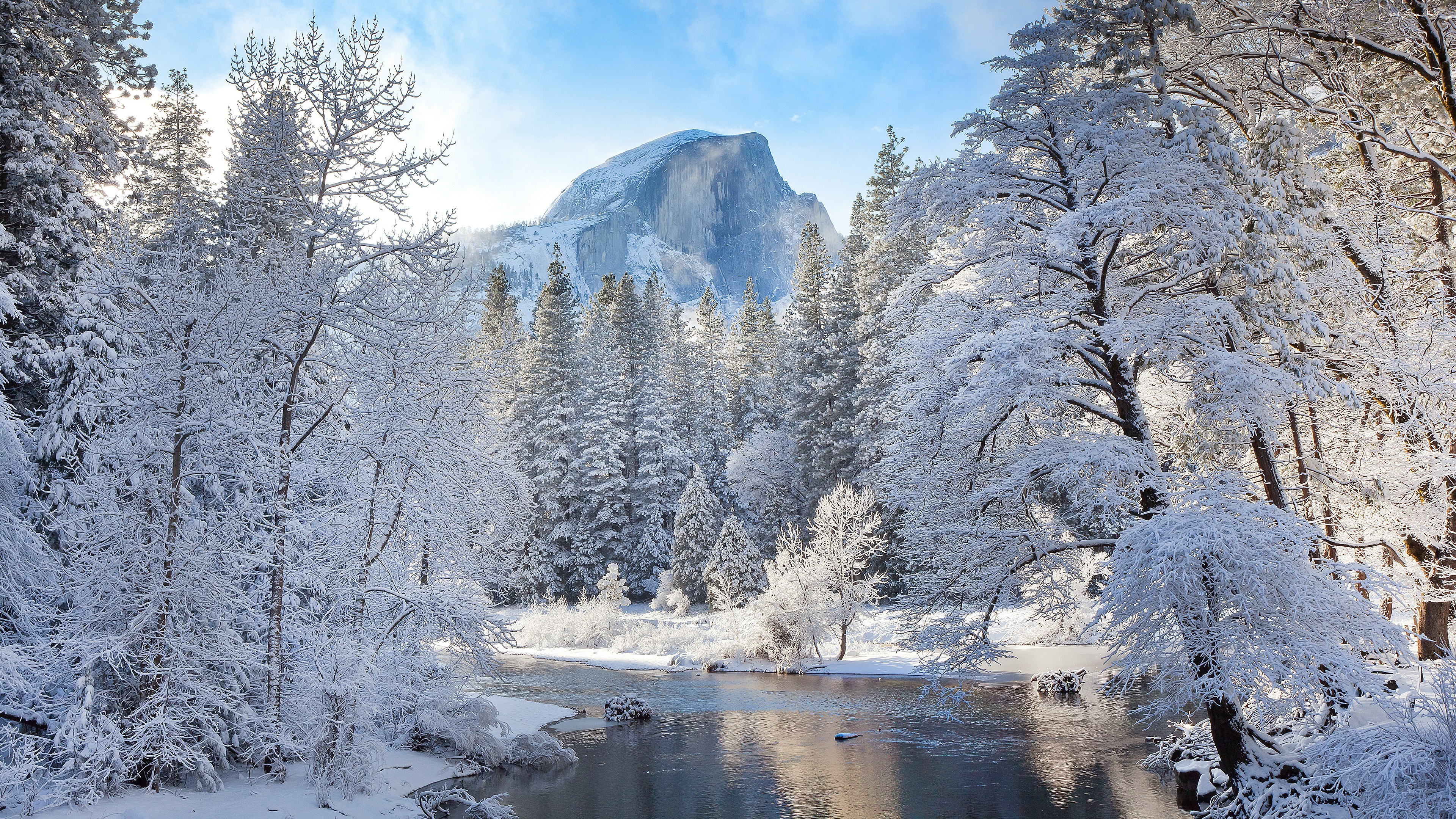 Скачать обои бесплатно Зима, Река, Снег, Лес, Земля/природа картинка на рабочий стол ПК