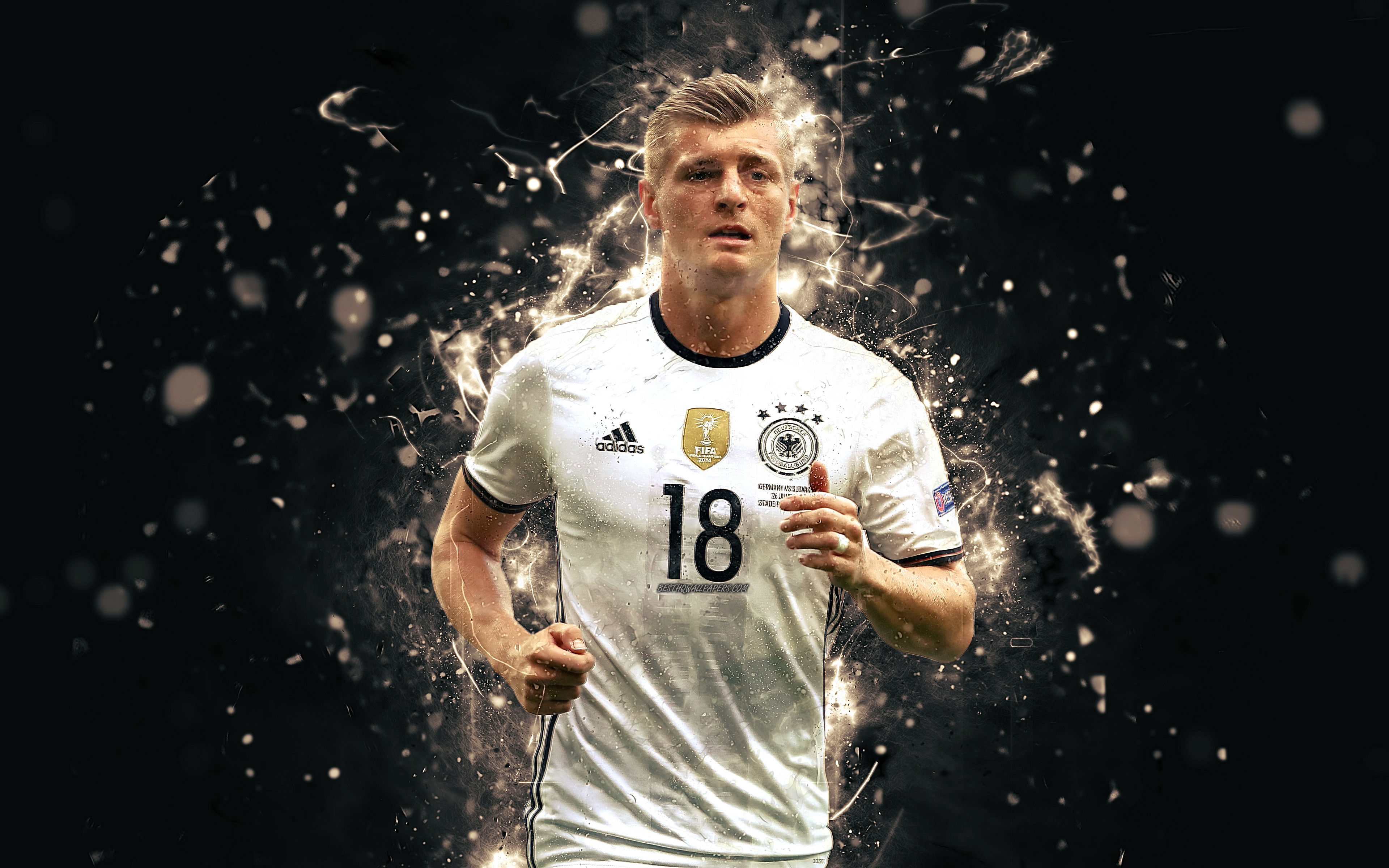 452147 baixar papel de parede esportes, toni kroos, jogador de futebol, alemão, futebol - protetores de tela e imagens gratuitamente