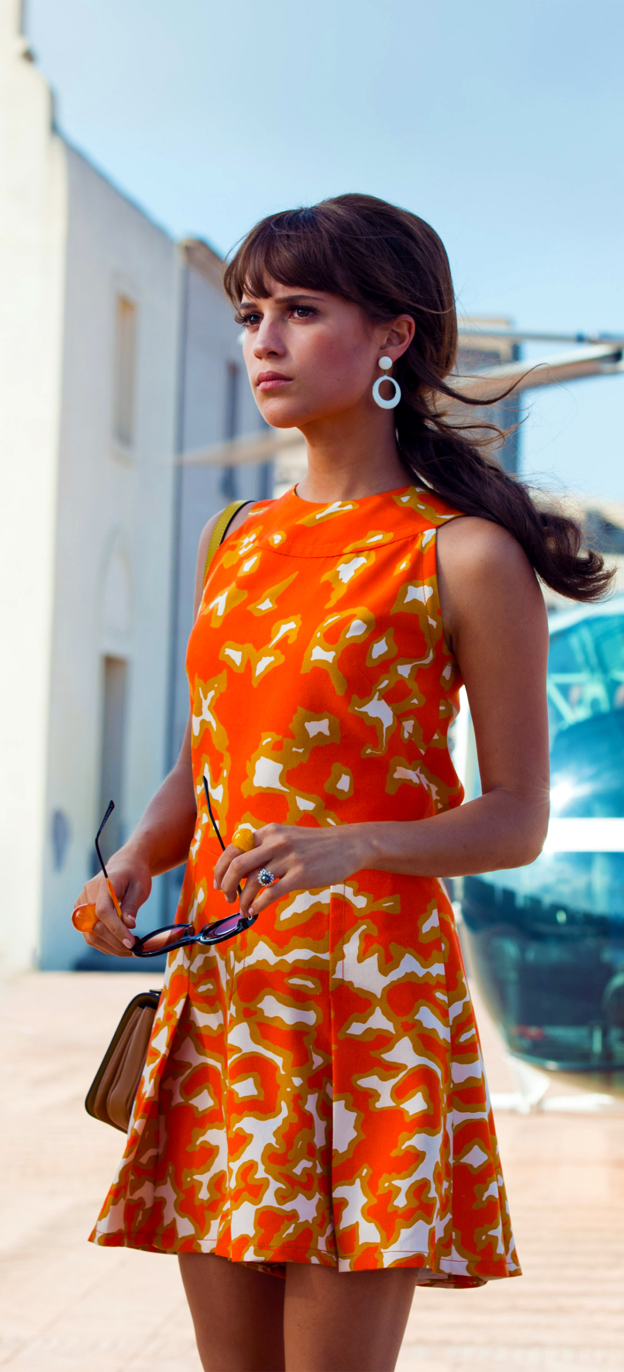 Download mobile wallpaper Brunette, Movie, Actress, The Man From U N C L E, Alicia Vikander for free.