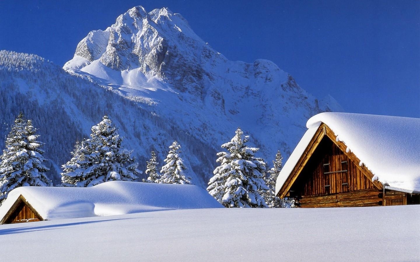 8017 télécharger l'image montagnes, hiver, neige, paysage, maisons, sapins, bleu - fonds d'écran et économiseurs d'écran gratuits