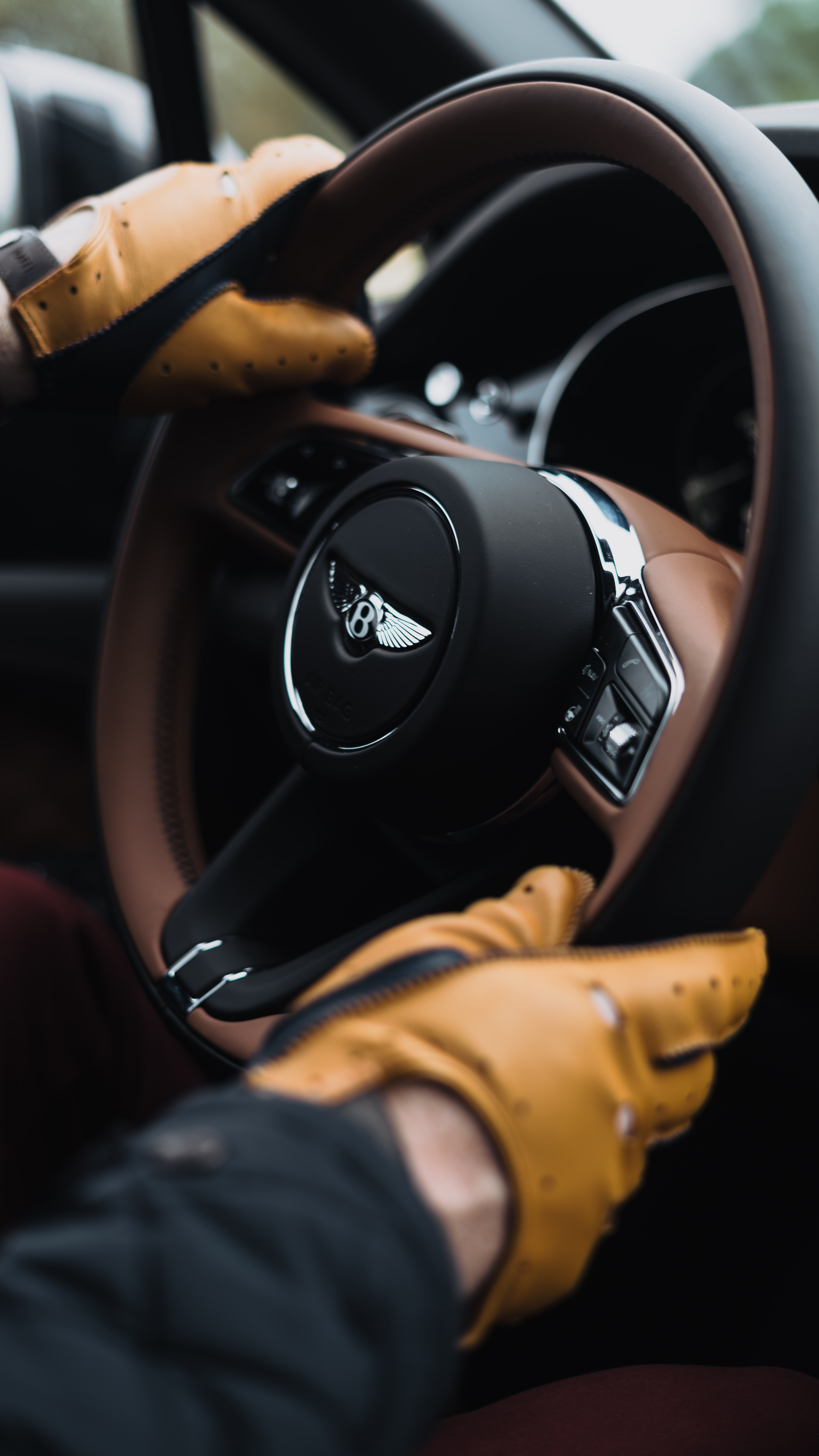 bentley, steering wheel, hands, cars, car, rudder, gloves HD wallpaper