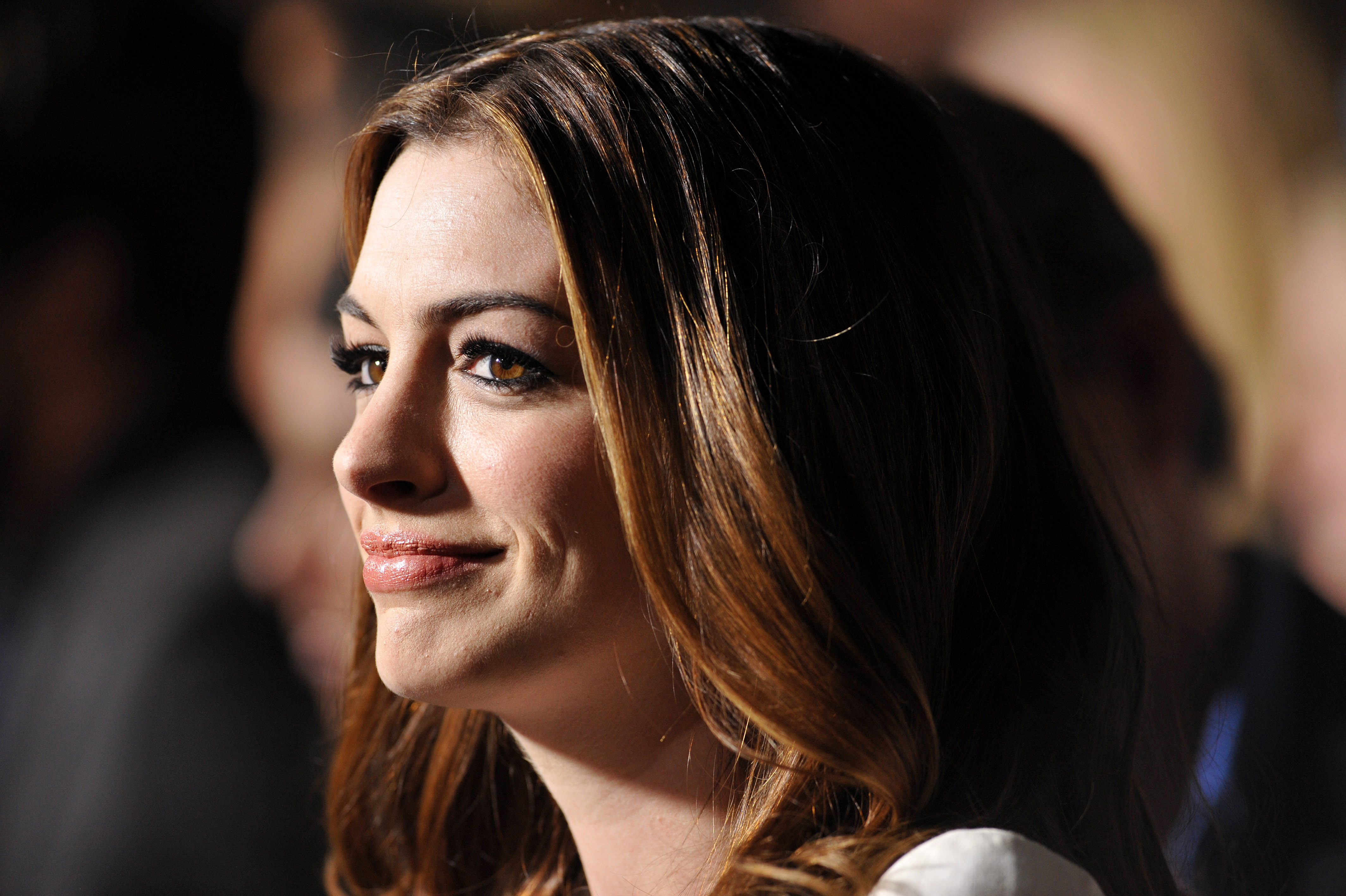 Baixe gratuitamente a imagem Anne Hathaway, Celebridade na área de trabalho do seu PC