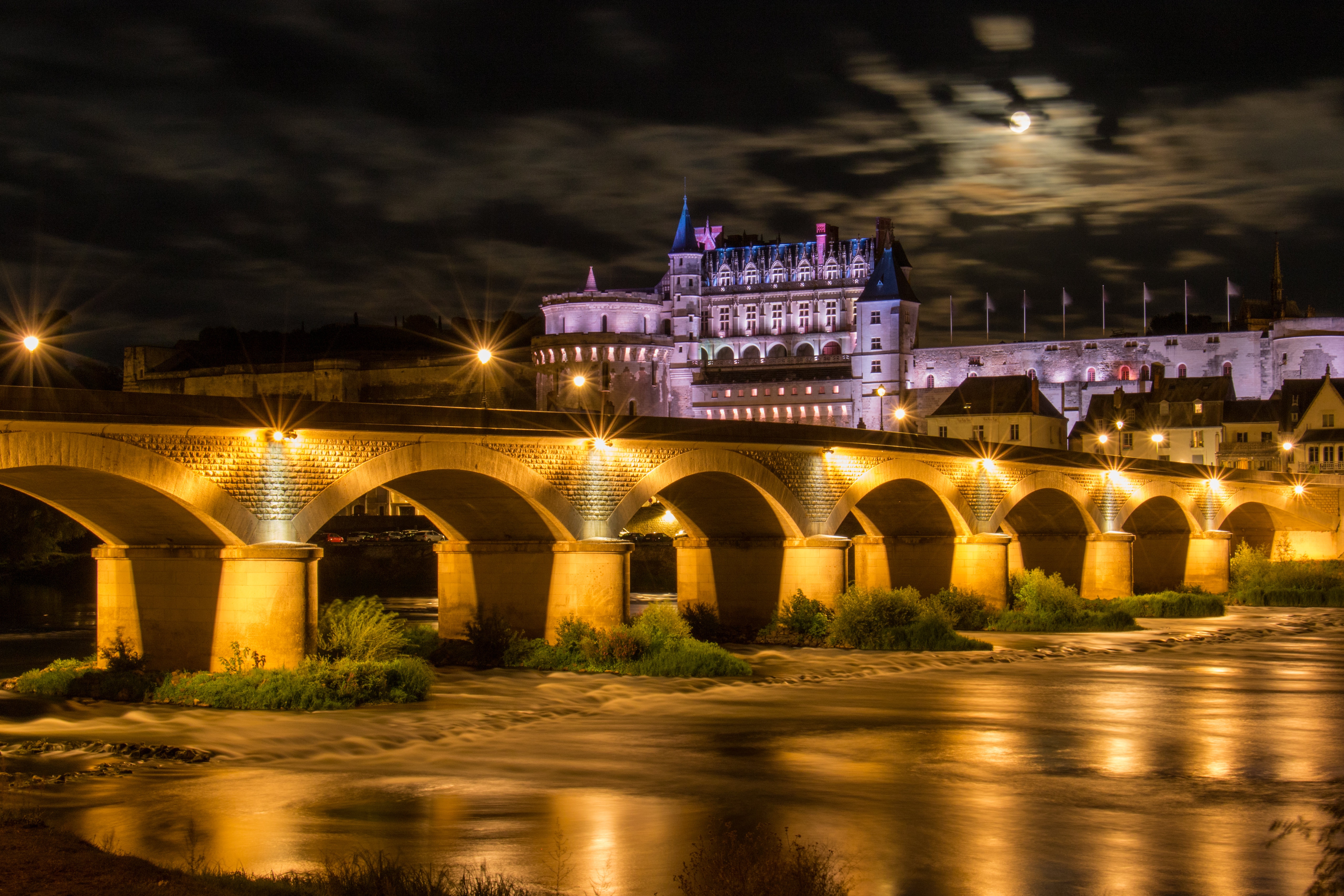 486170 Bildschirmschoner und Hintergrundbilder Loire Fluss auf Ihrem Telefon. Laden Sie  Bilder kostenlos herunter