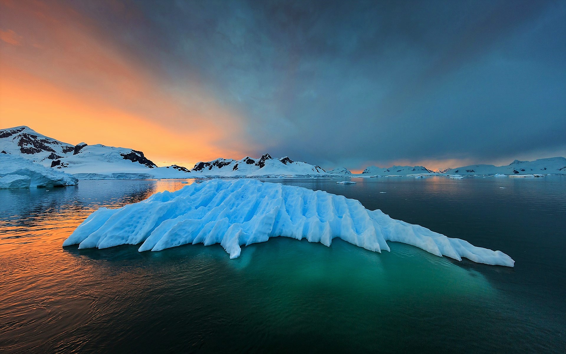 Free download wallpaper Winter, Sunset, Ice, Snow, Earth, Iceberg on your PC desktop