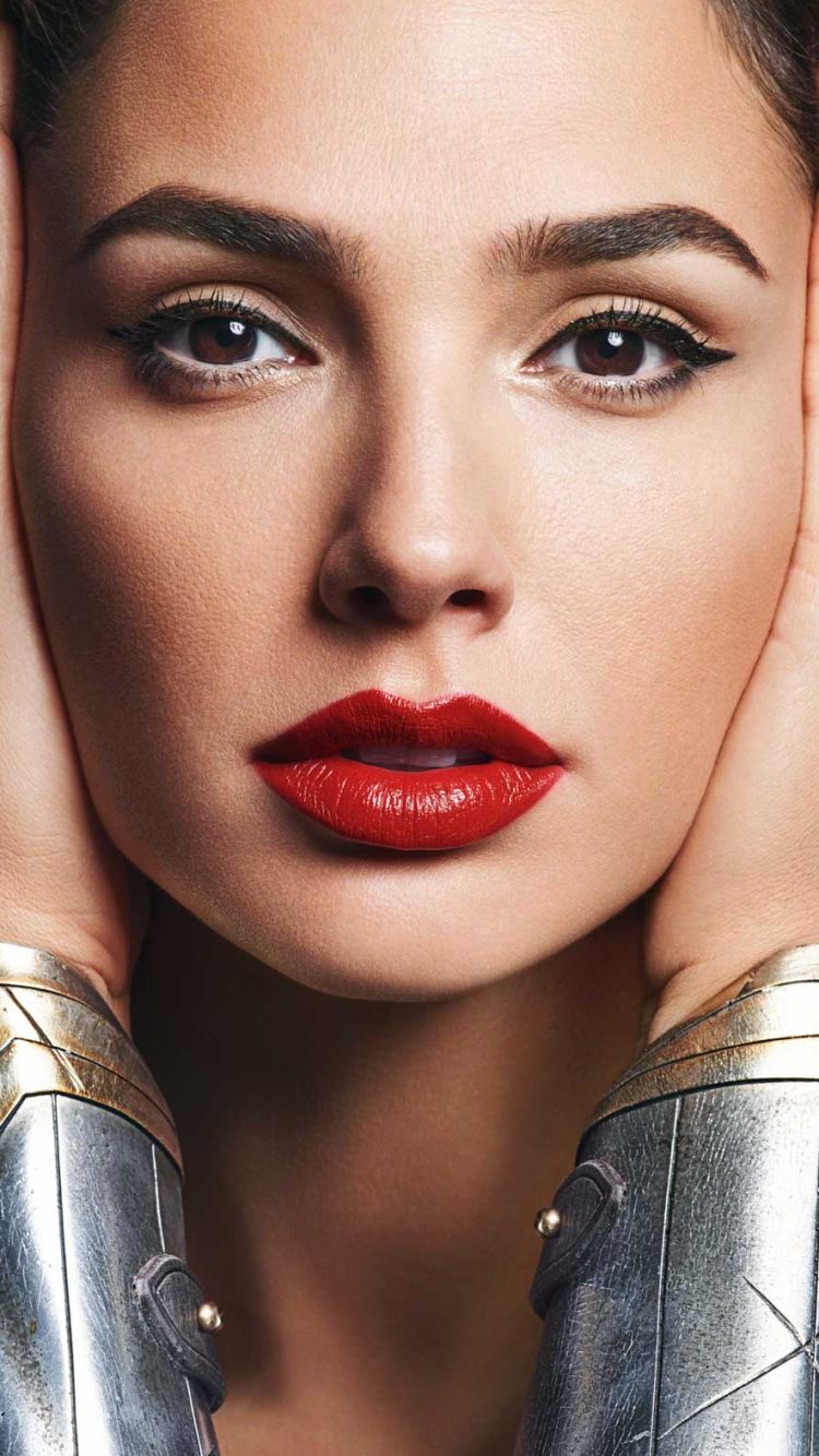 Download mobile wallpaper Face, Celebrity, Brown Eyes, Lipstick, Wonder Woman, Gal Gadot for free.