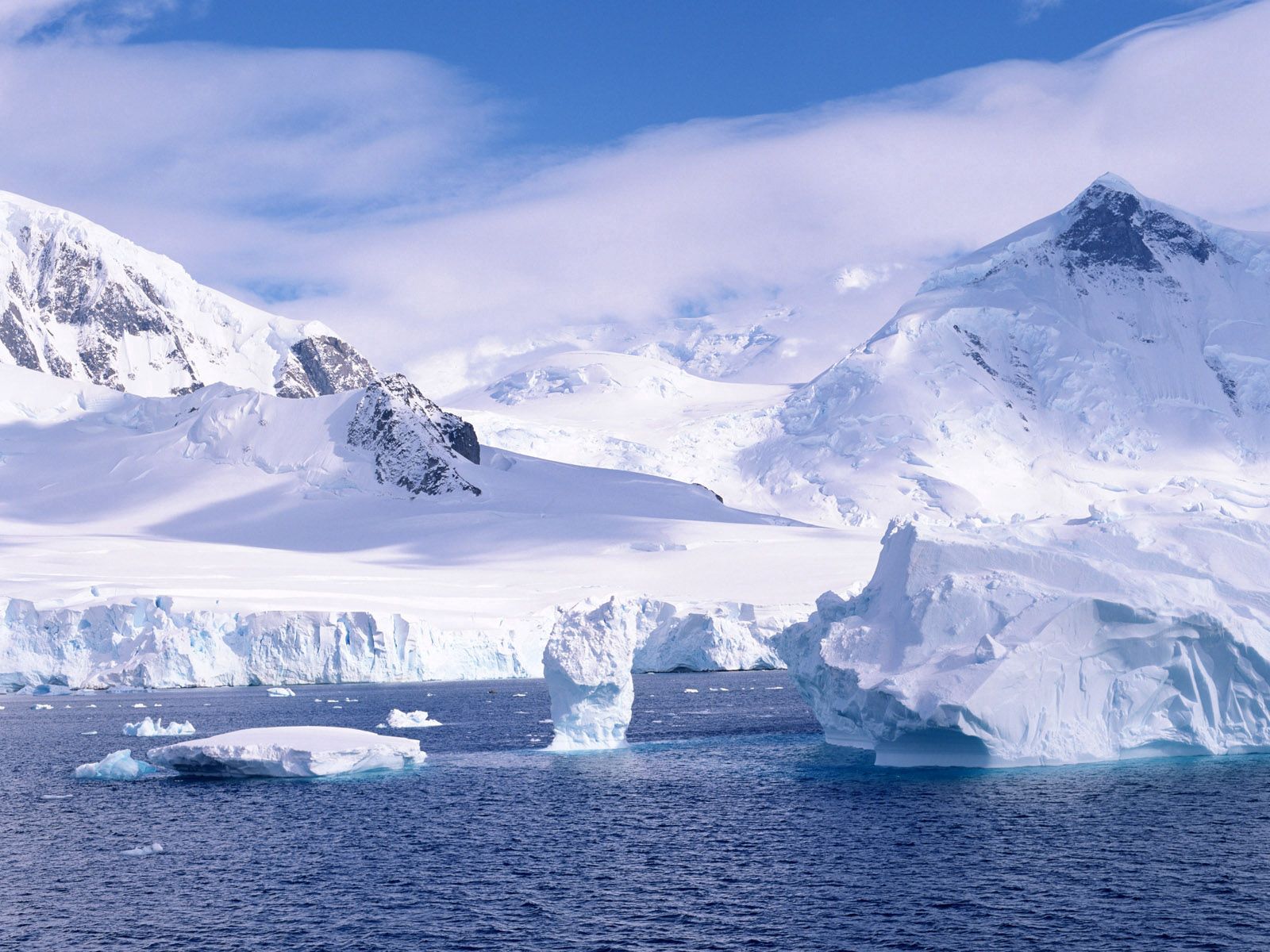 130767 descargar imagen oceano, iceberg, naturaleza, montañas, hielo, nieve, blanco, océano, frío, fragmentos, pedazos: fondos de pantalla y protectores de pantalla gratis