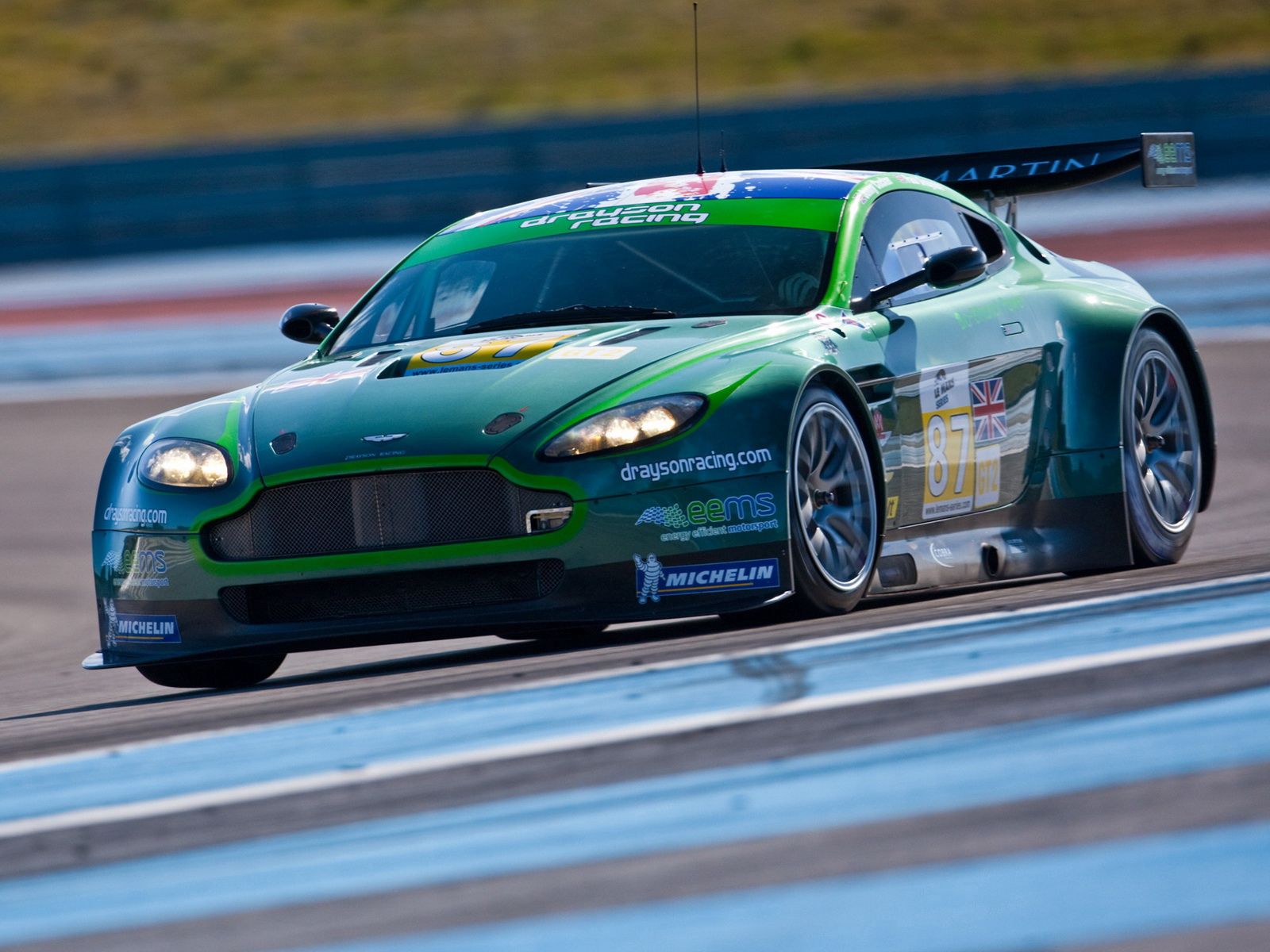 sports, auto, aston martin, cars, green, front view, 2009, v8, vantage lock screen backgrounds