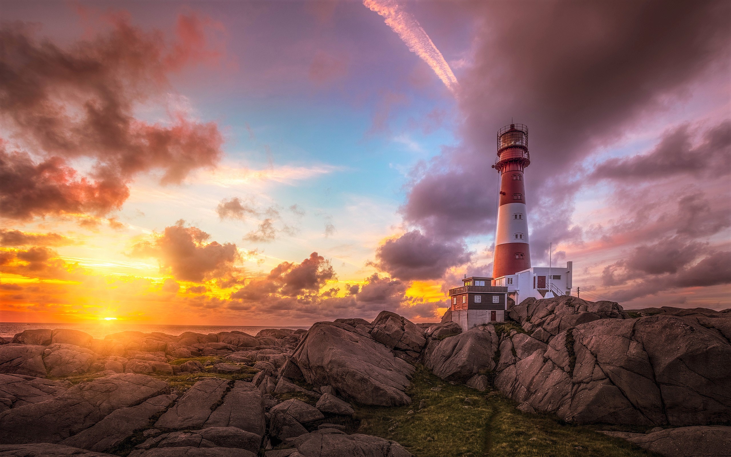 Téléchargez des papiers peints mobile Coucher De Soleil, Mer, Océan, Phare, Nuage, Ciel, Construction Humaine gratuitement.