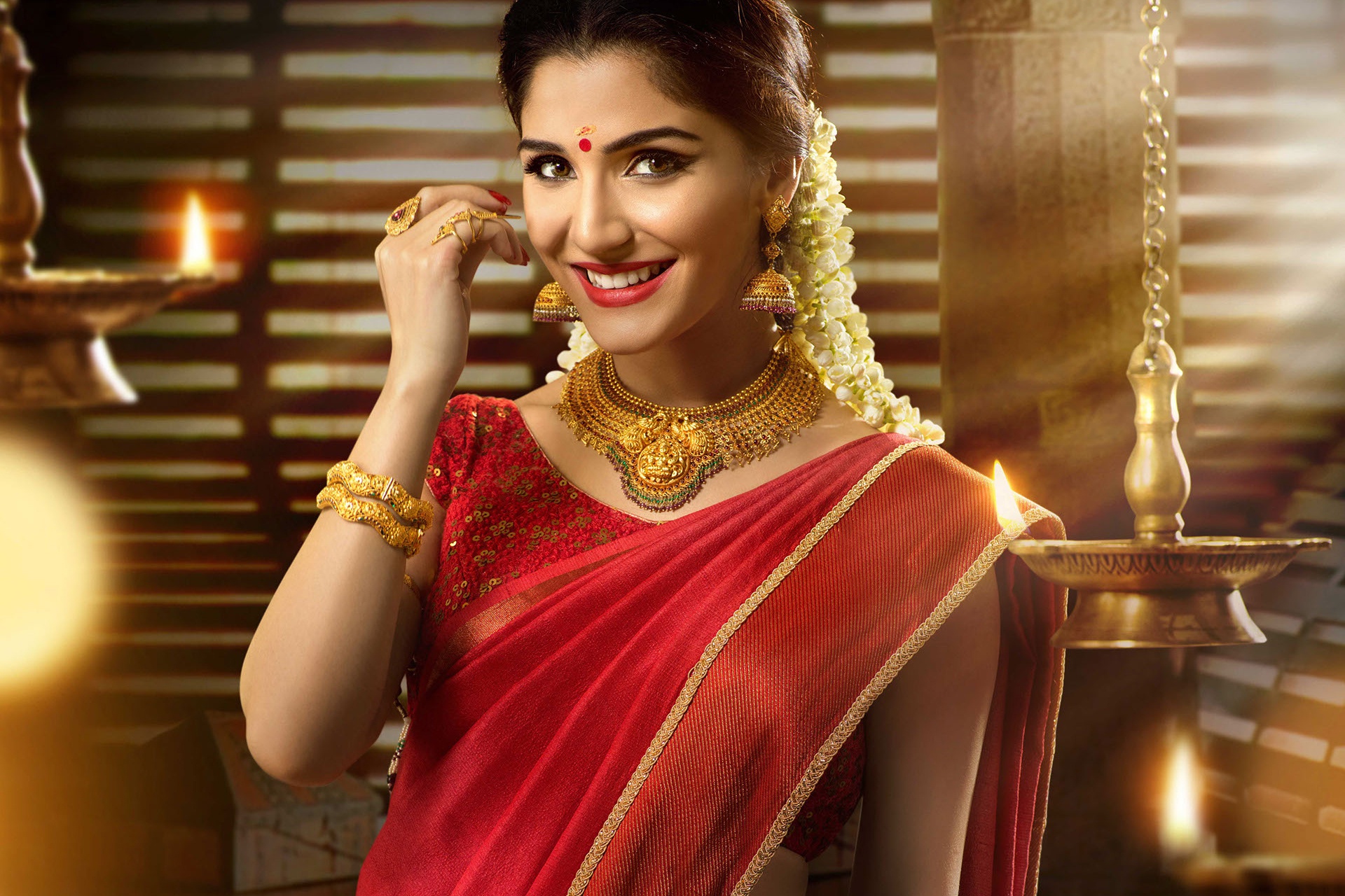 Download mobile wallpaper Smile, Model, Women, Indian, Necklace, Brown Eyes, Lipstick, Saree for free.