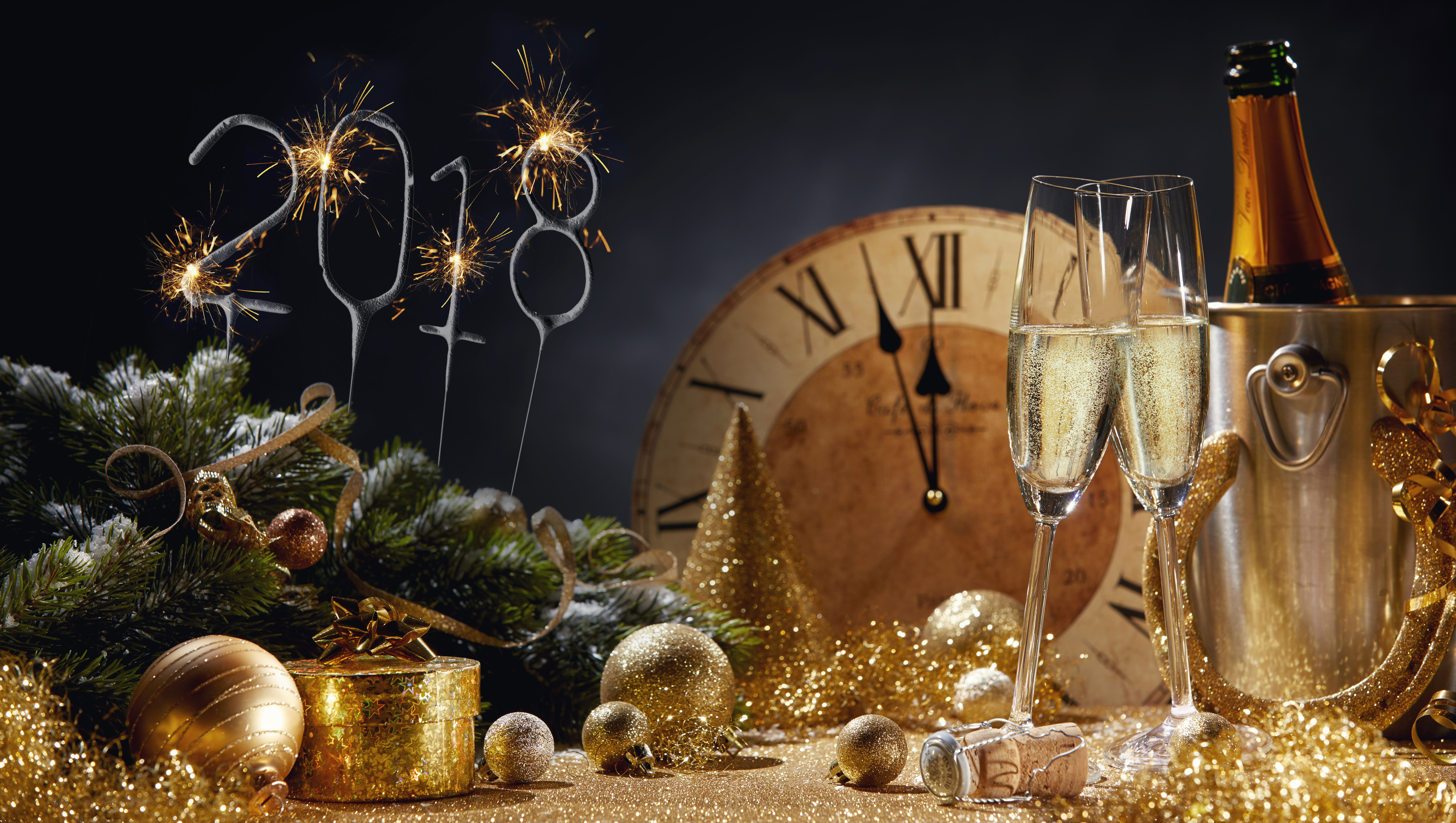 1529970 скачать обои новый год, шампанское, праздничные, новый год 2018, алкоголь, праздник, напиток, золотой - заставки и картинки бесплатно