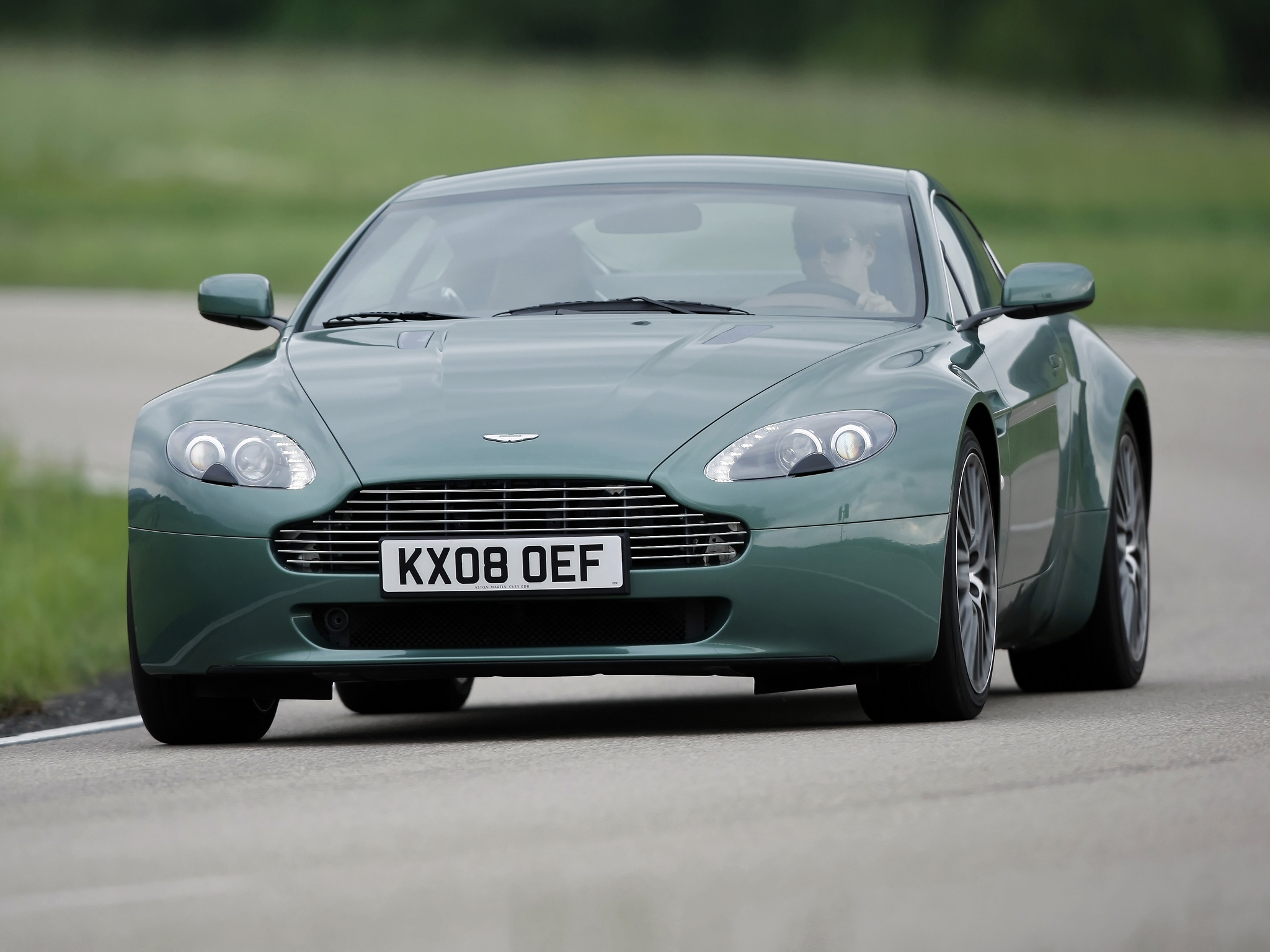 Baixe gratuitamente a imagem Aston Martin, Carros, Vista Frontal, Estilo, 2008, V8, Vantagem, Vantage na área de trabalho do seu PC