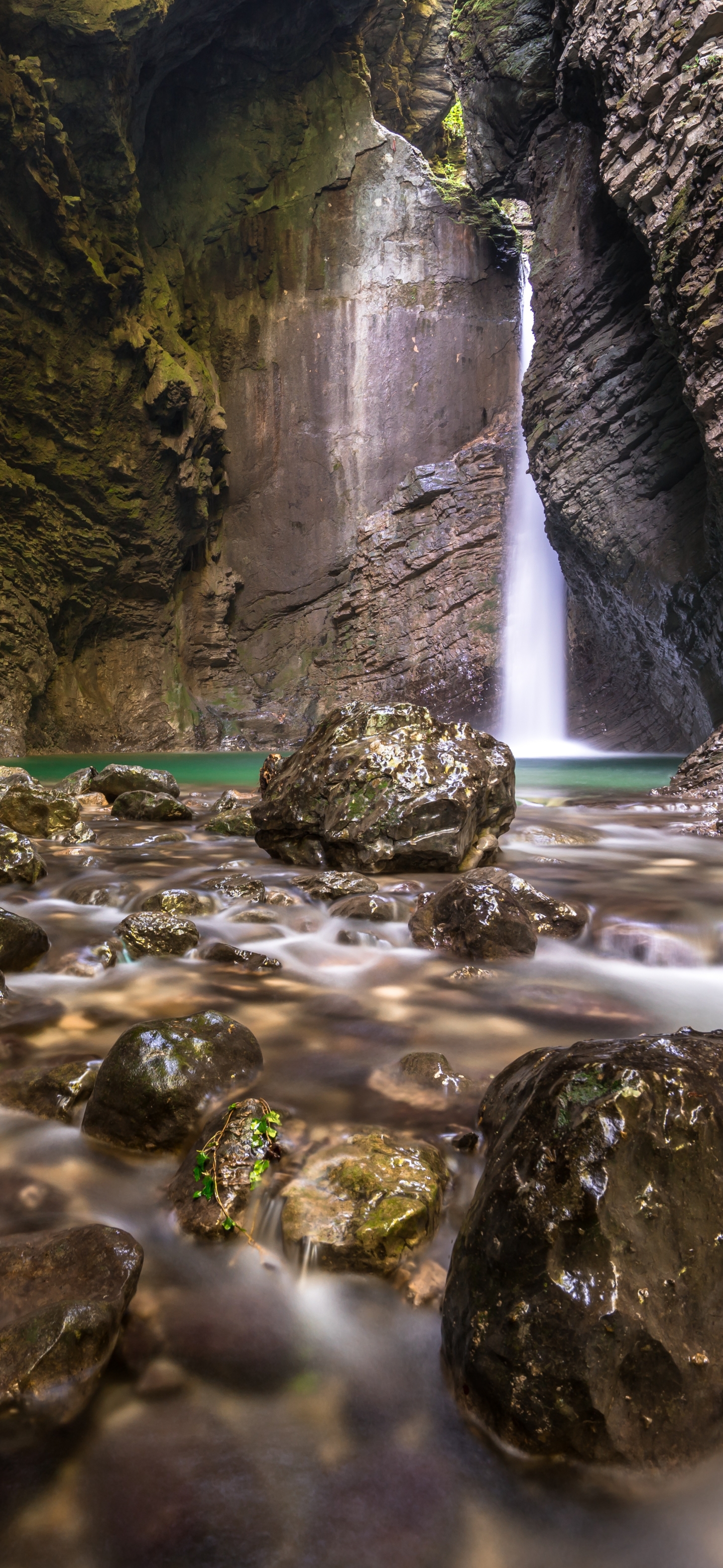 Baixar papel de parede para celular de Natureza, Cascata, Terra/natureza, Cachoeira, Cânion gratuito.