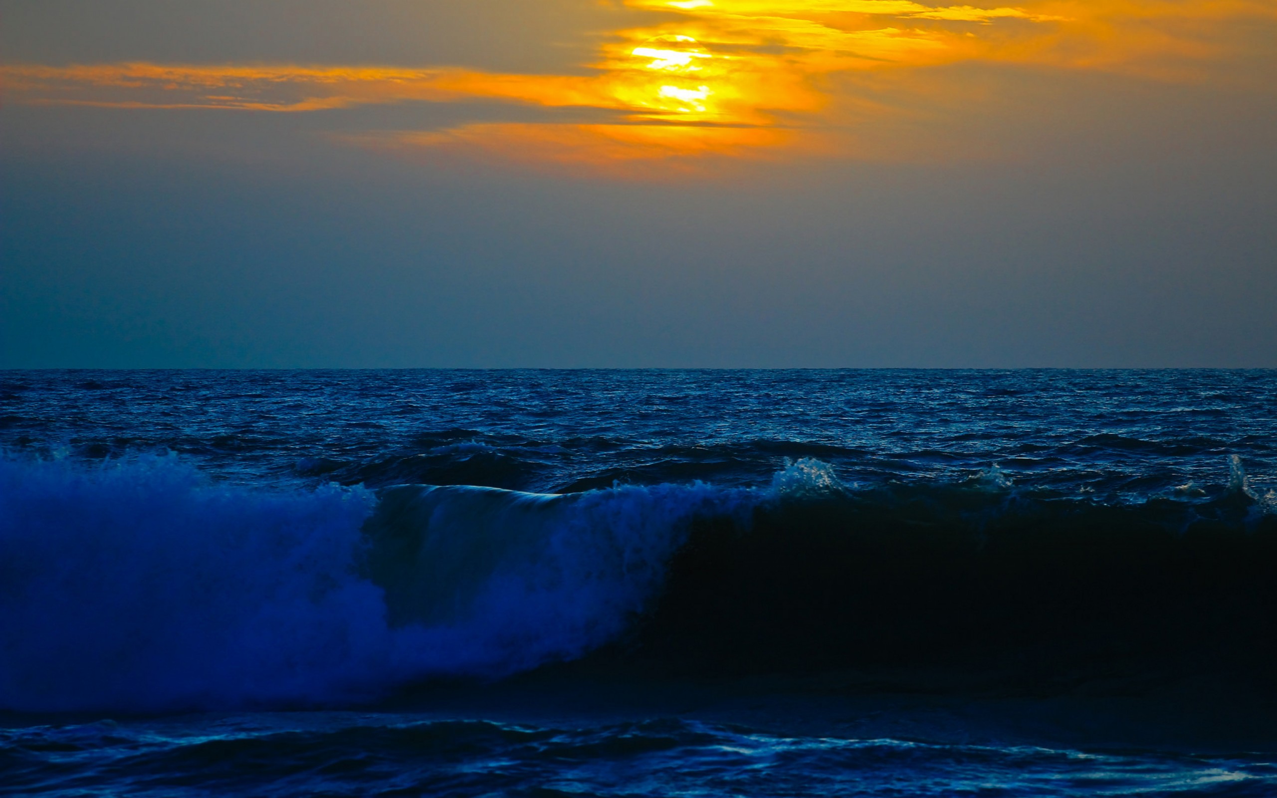 Download mobile wallpaper Sunset, Horizon, Ocean, Earth, Dusk, Wave for free.