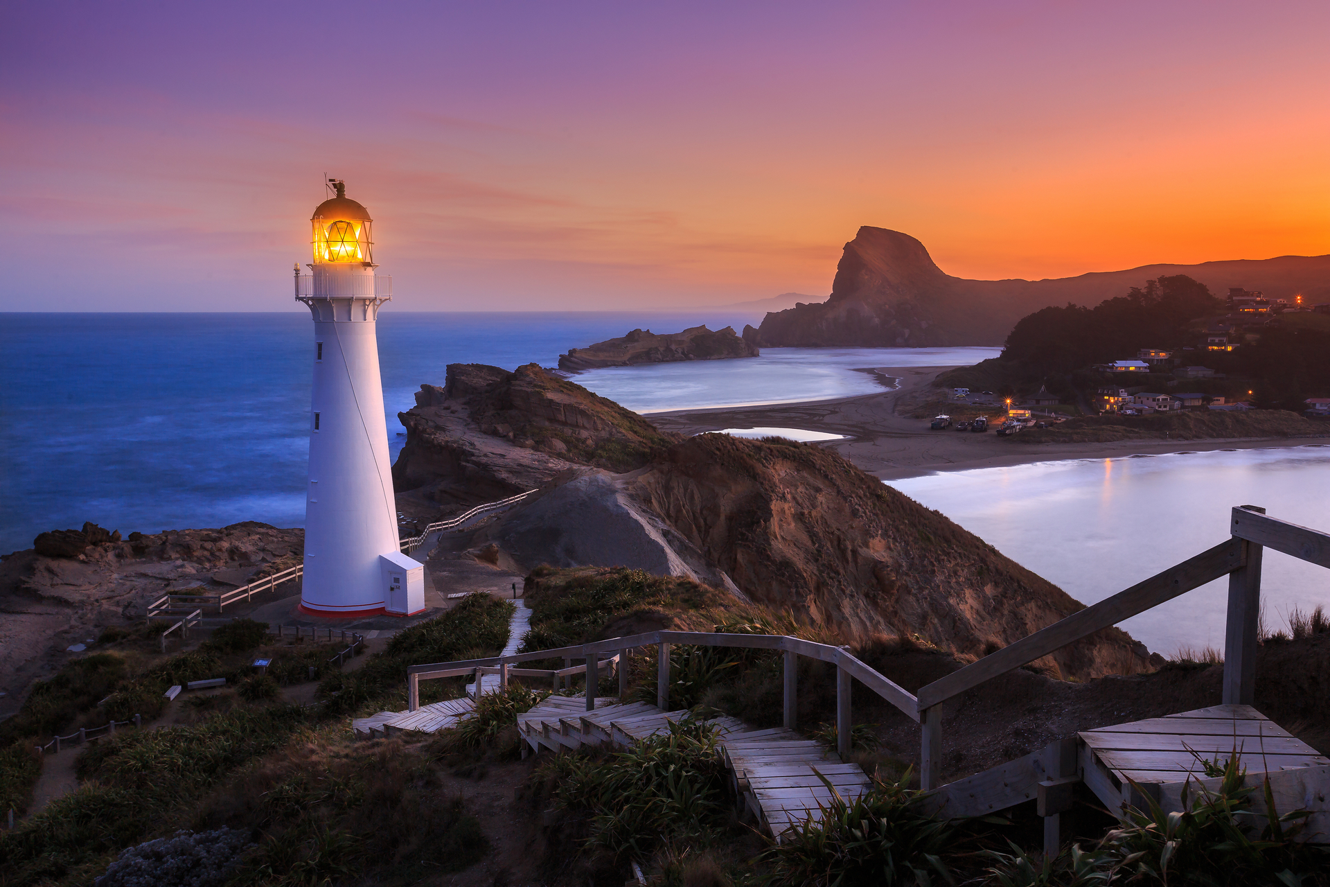 Laden Sie das Leuchtturm, Meer, Sonnenuntergang, Menschengemacht-Bild kostenlos auf Ihren PC-Desktop herunter