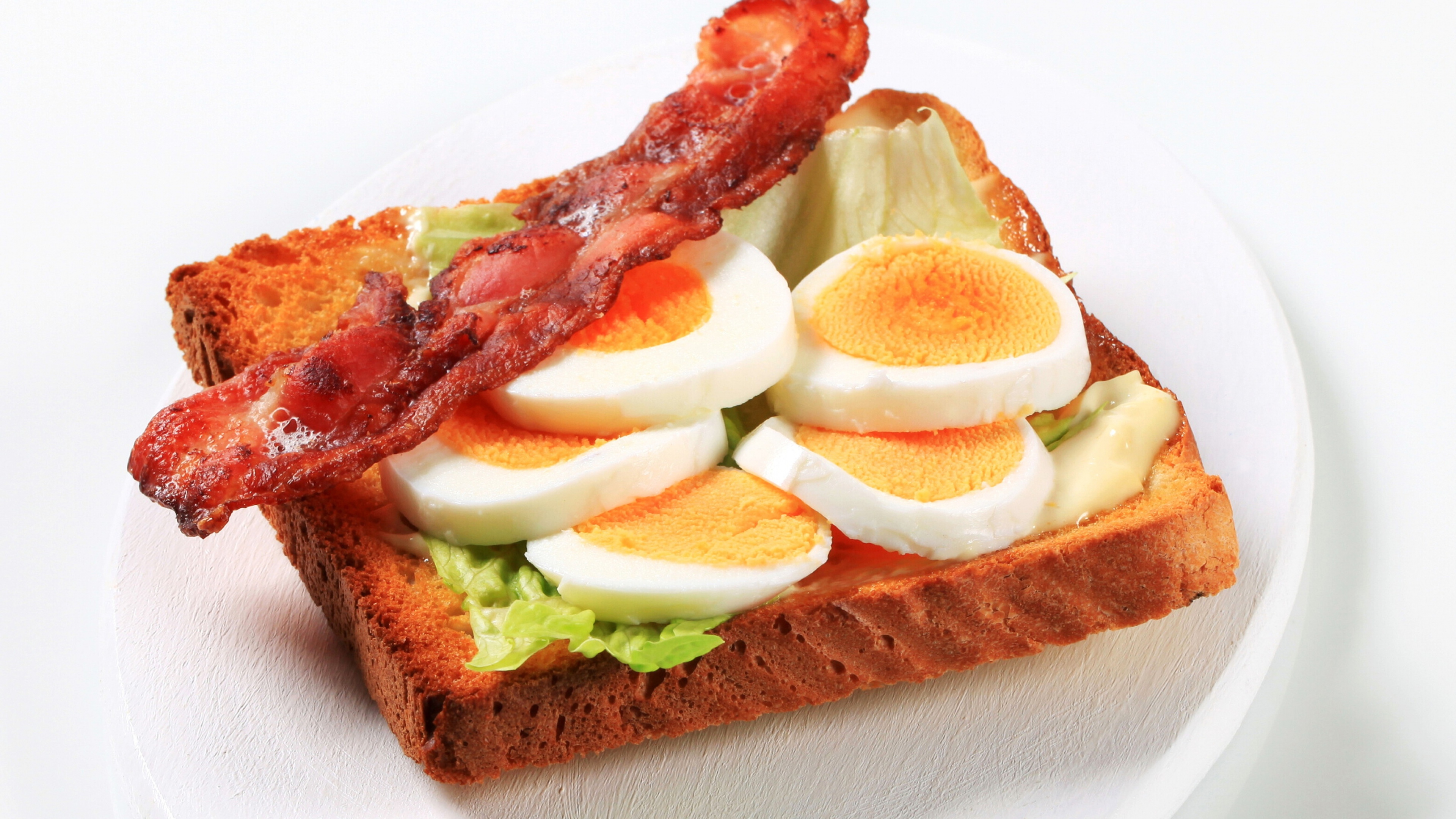 853060 завантажити картинку харчування, сніданок, бекон, яйце, тост - шпалери і заставки безкоштовно