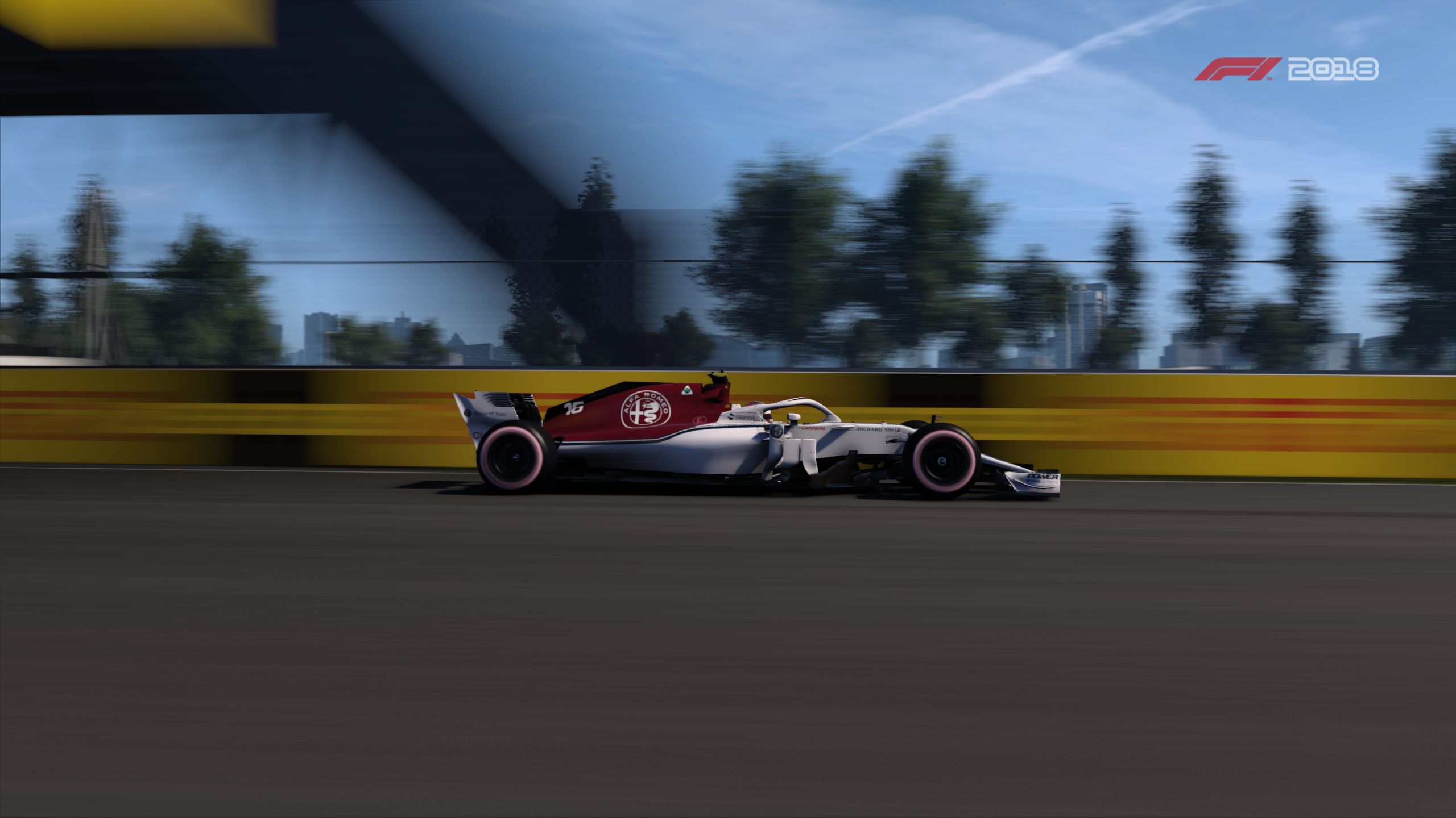 Laden Sie das Formel 1, Fahrzeug, Computerspiele, Alfa Romeo Sauber F1 C37, F1 2018-Bild kostenlos auf Ihren PC-Desktop herunter