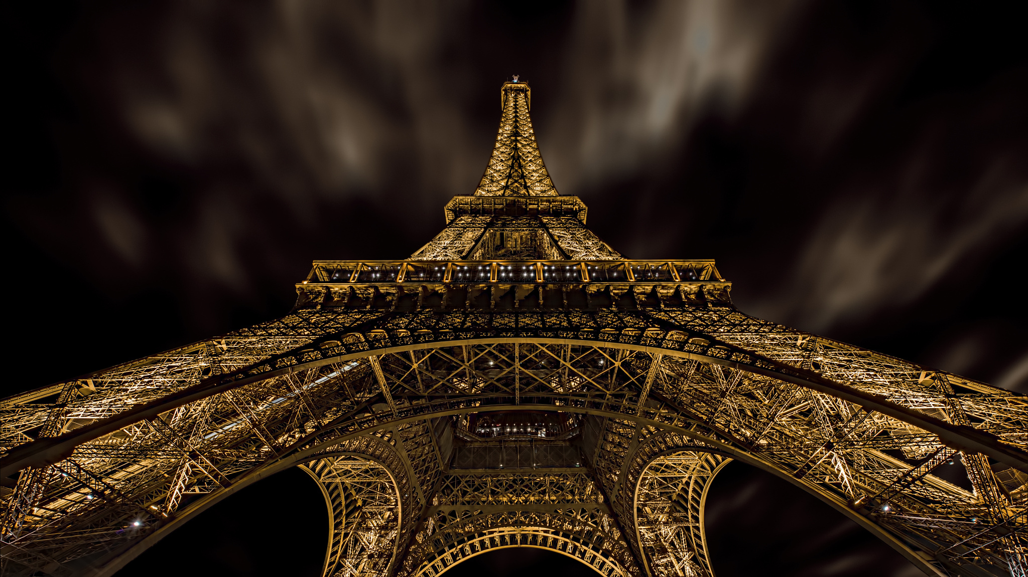 Download mobile wallpaper Night, Paris, Eiffel Tower, France, Monument, Man Made for free.