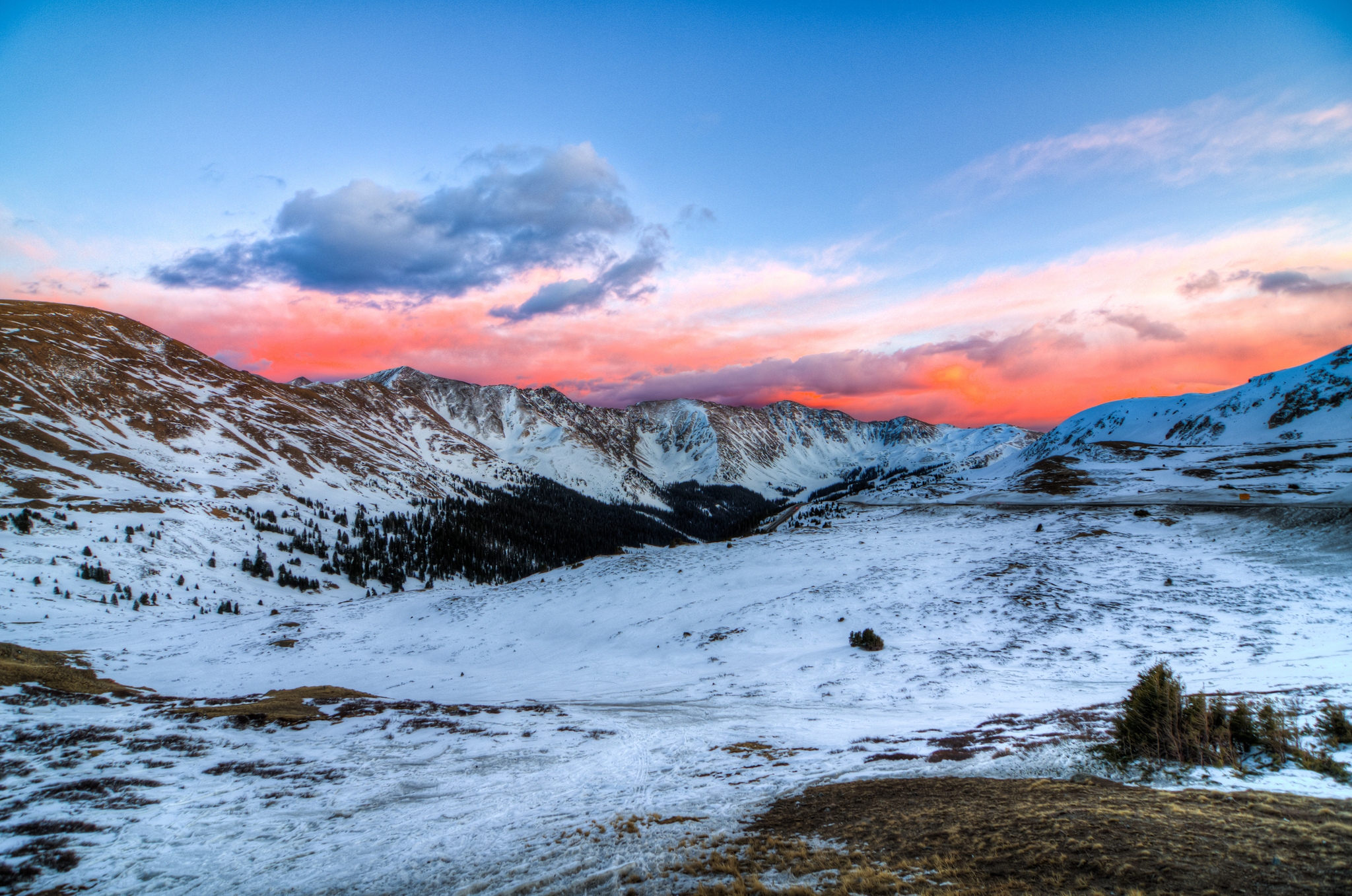 無料モバイル壁紙自然, 雪, 日没, 山脈をダウンロードします。