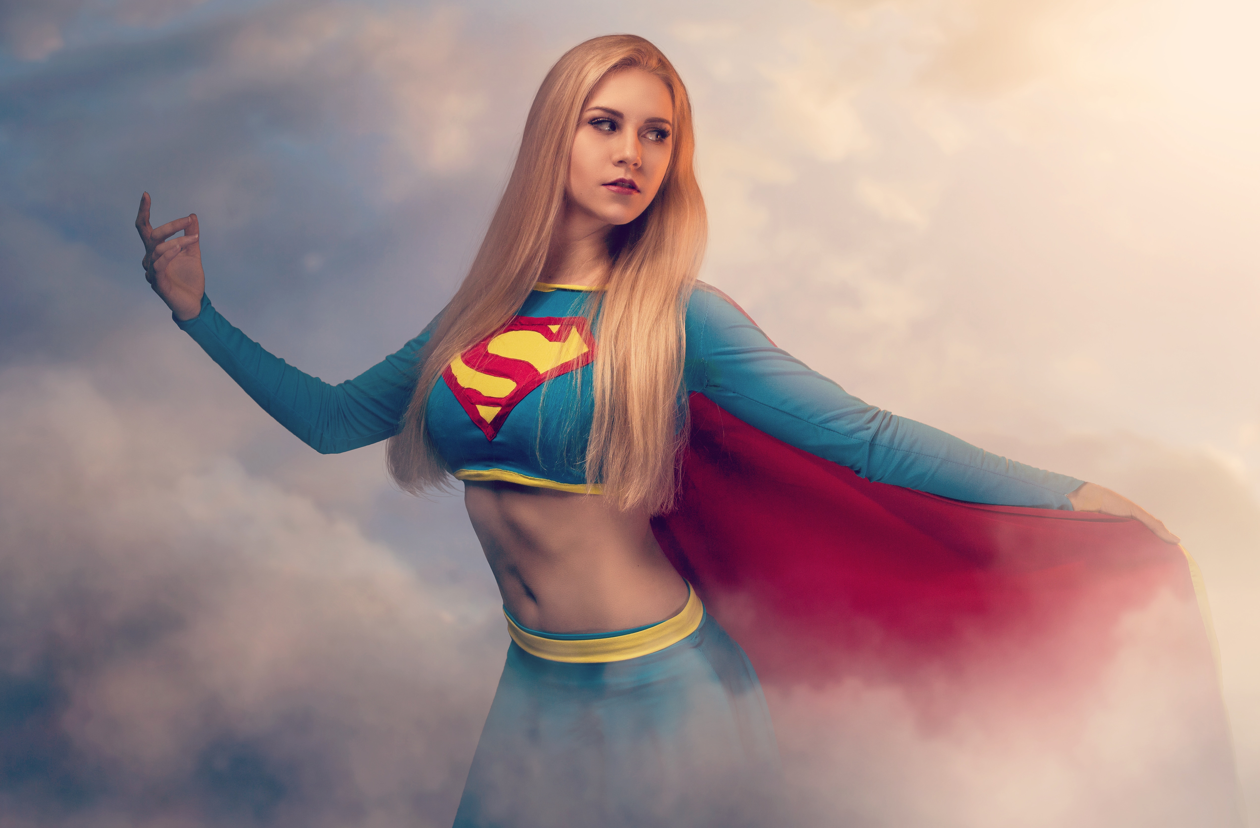 Descarga gratuita de fondo de pantalla para móvil de Modelo, Mujeres, Pelo Largo, Dc Comics, Rubia, Cosplay.