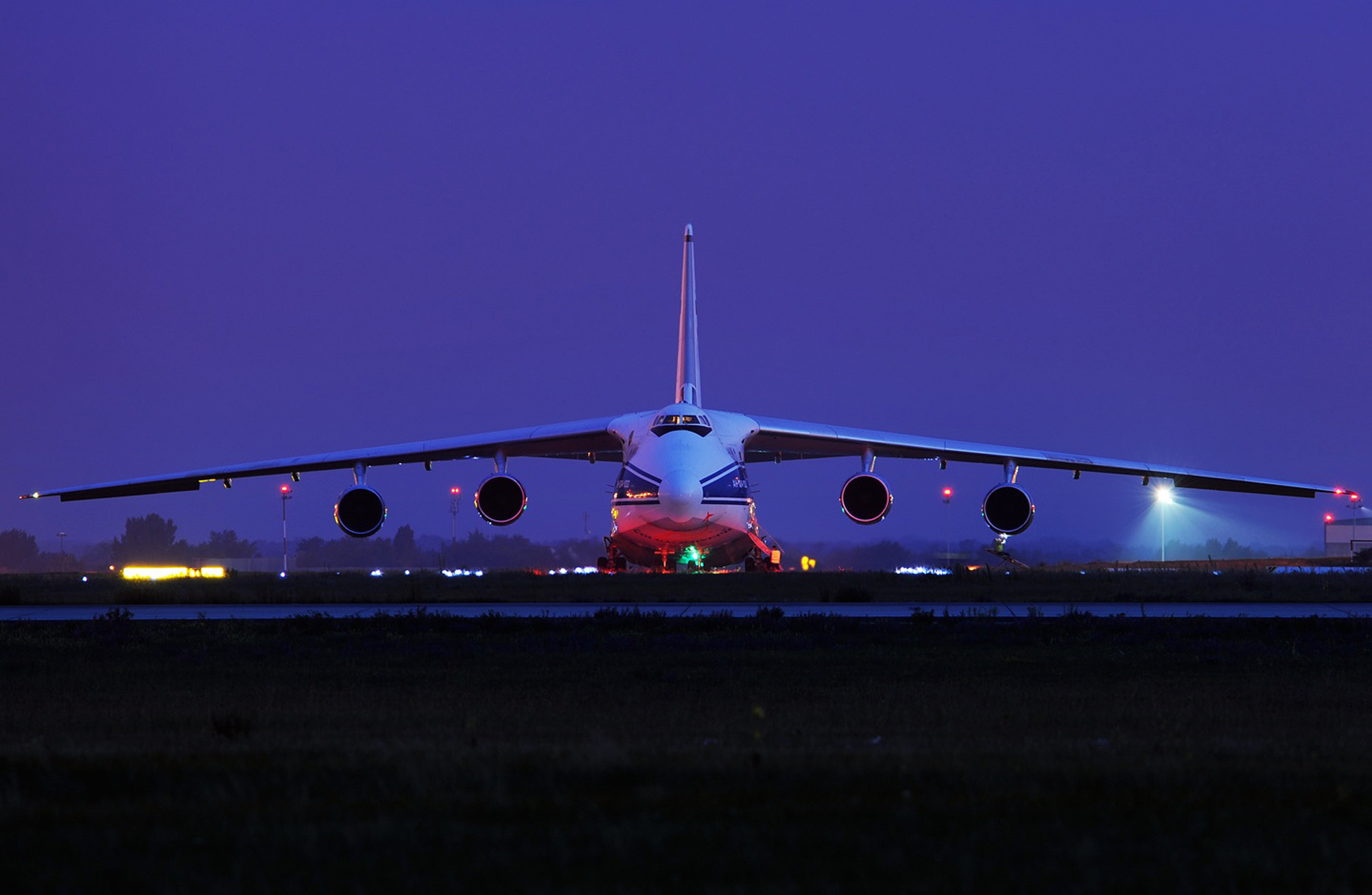 Laden Sie das Flugzeug, Fahrzeuge-Bild kostenlos auf Ihren PC-Desktop herunter