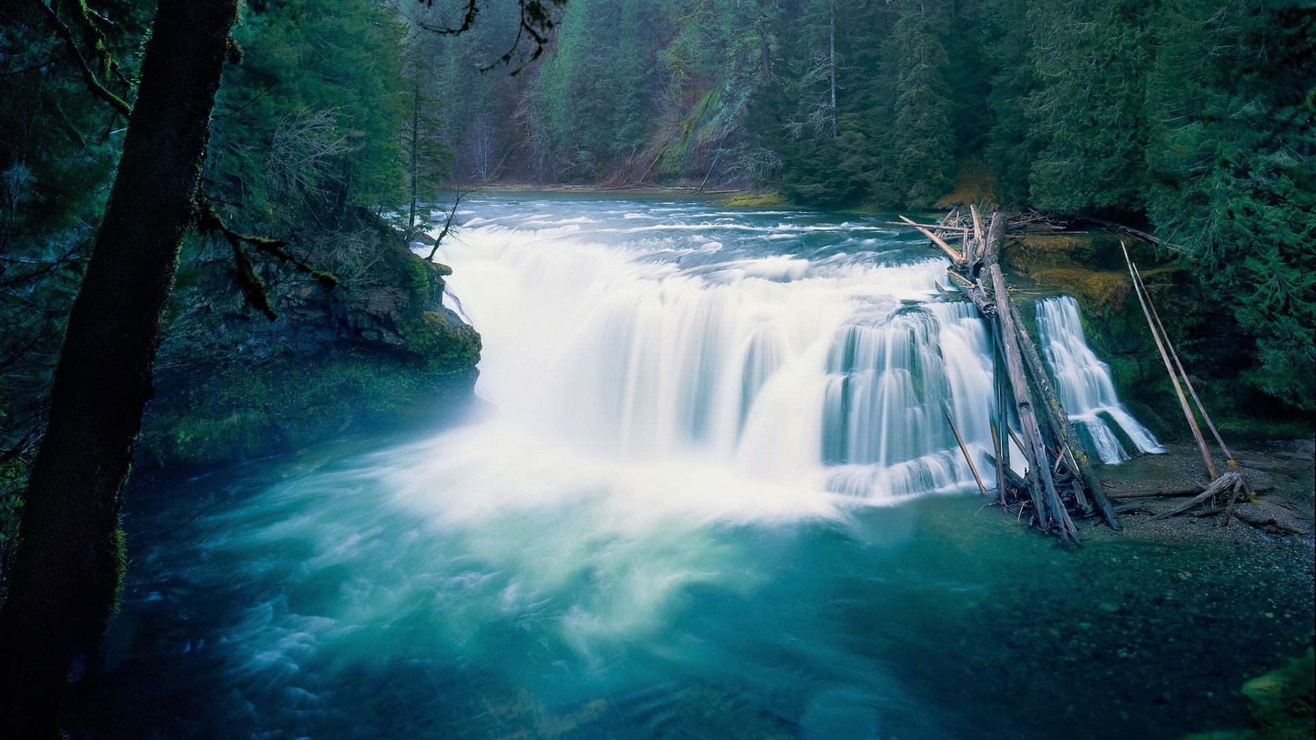 Handy-Wallpaper Wasserfälle, Wasserfall, Wald, Fluss, Erde/natur kostenlos herunterladen.