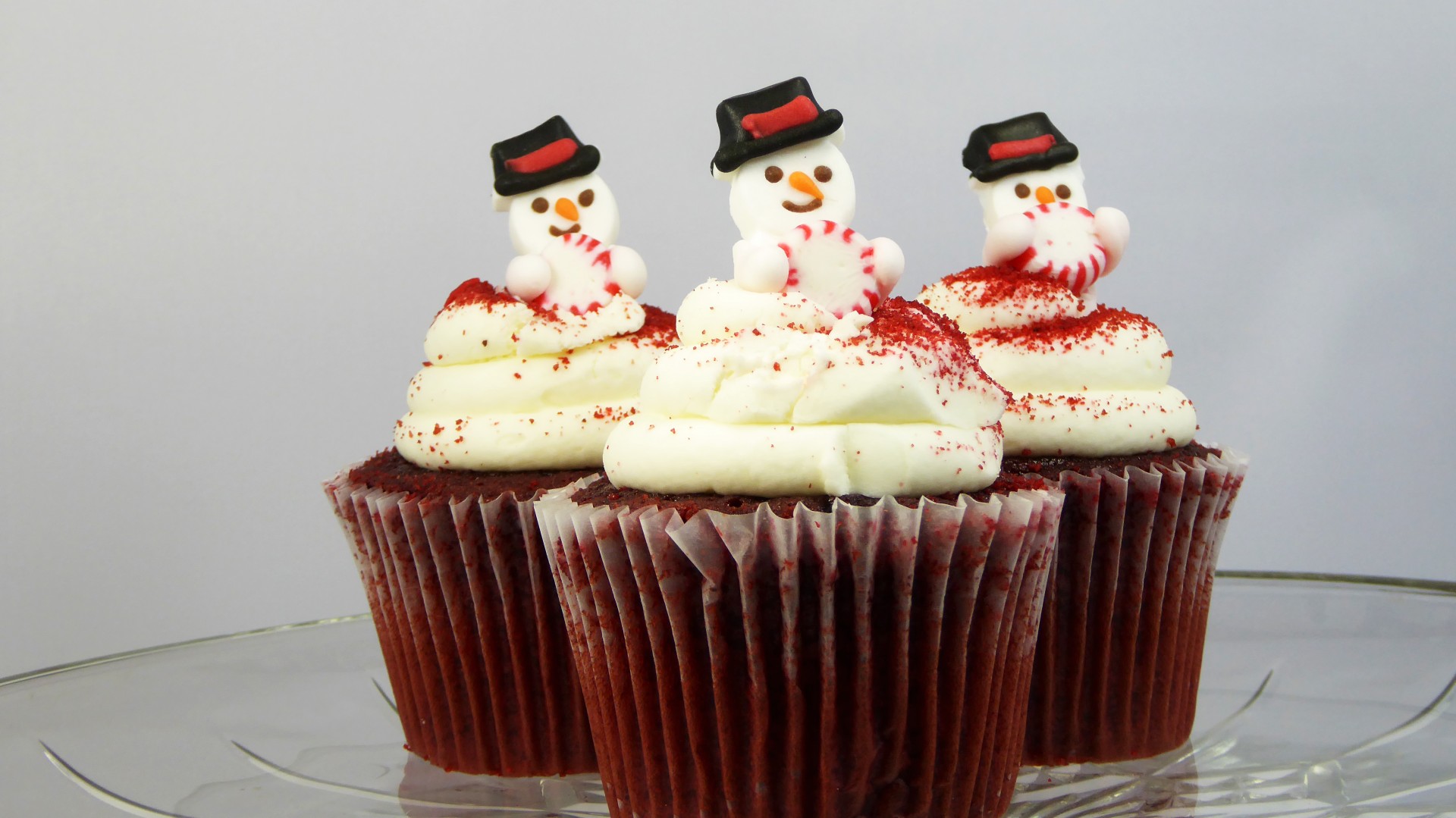Download mobile wallpaper Food, Dessert, Snowman, Christmas, Sweets, Cupcake for free.