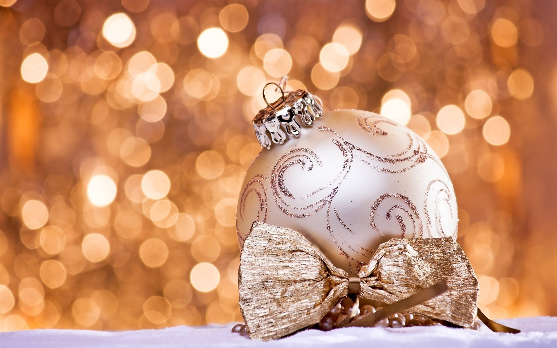 Download mobile wallpaper Christmas, Holiday, Decoration, Golden, Bokeh, Bauble for free.