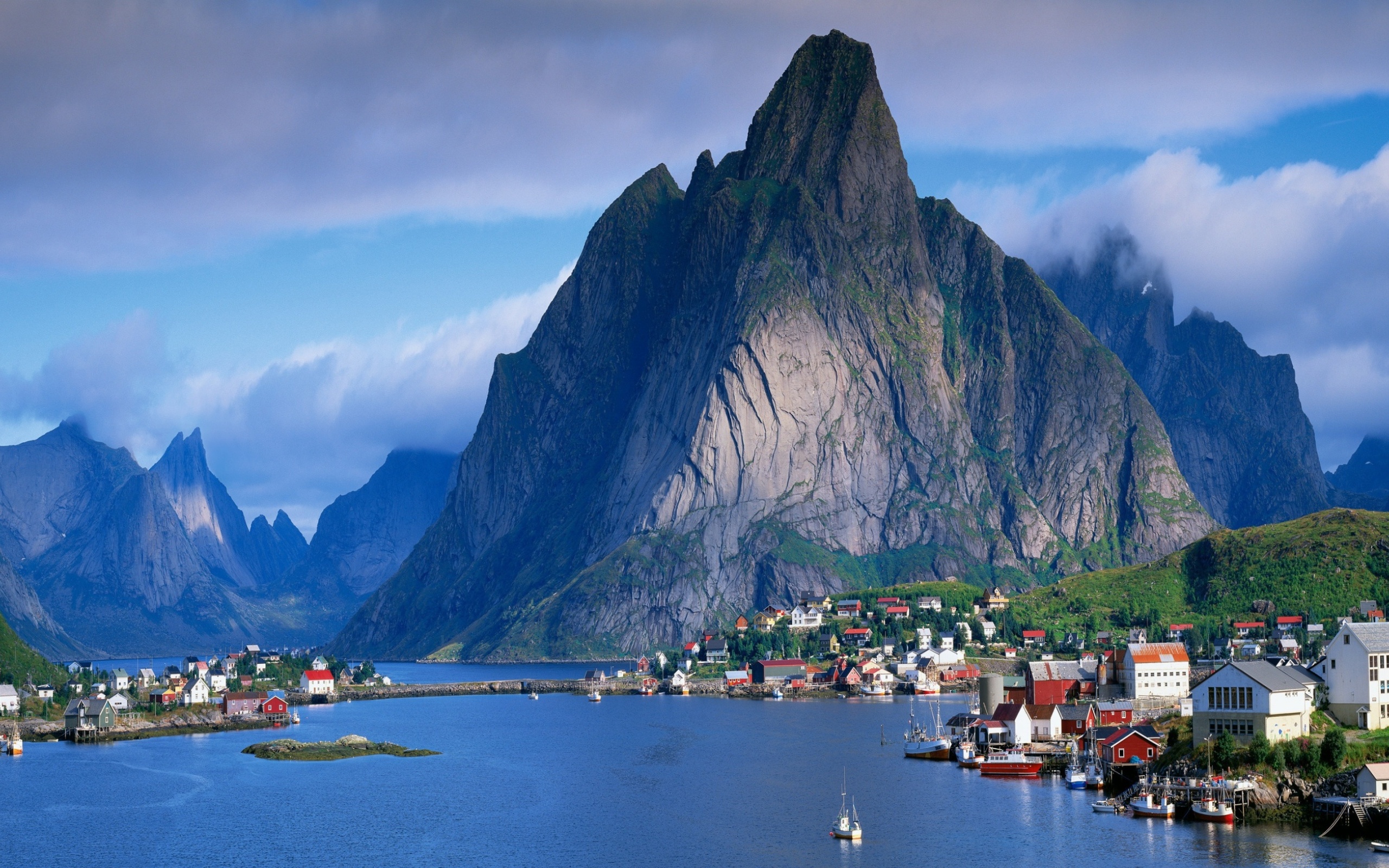 348792 Bild herunterladen norwegen, fotografie, berg, lofoten, reine, berge - Hintergrundbilder und Bildschirmschoner kostenlos