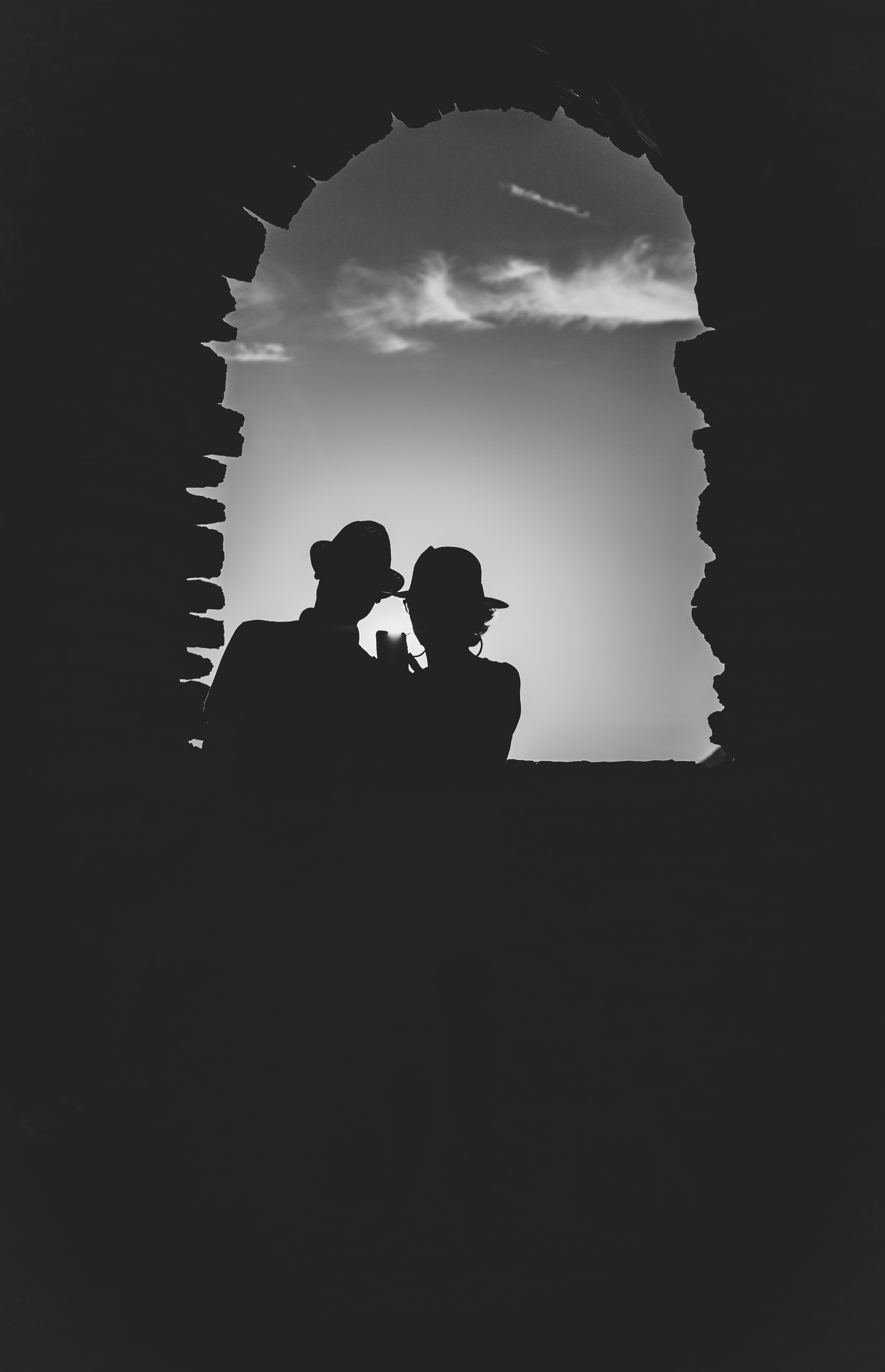 black, couple, pair, sunset, silhouettes, bw, chb, arch